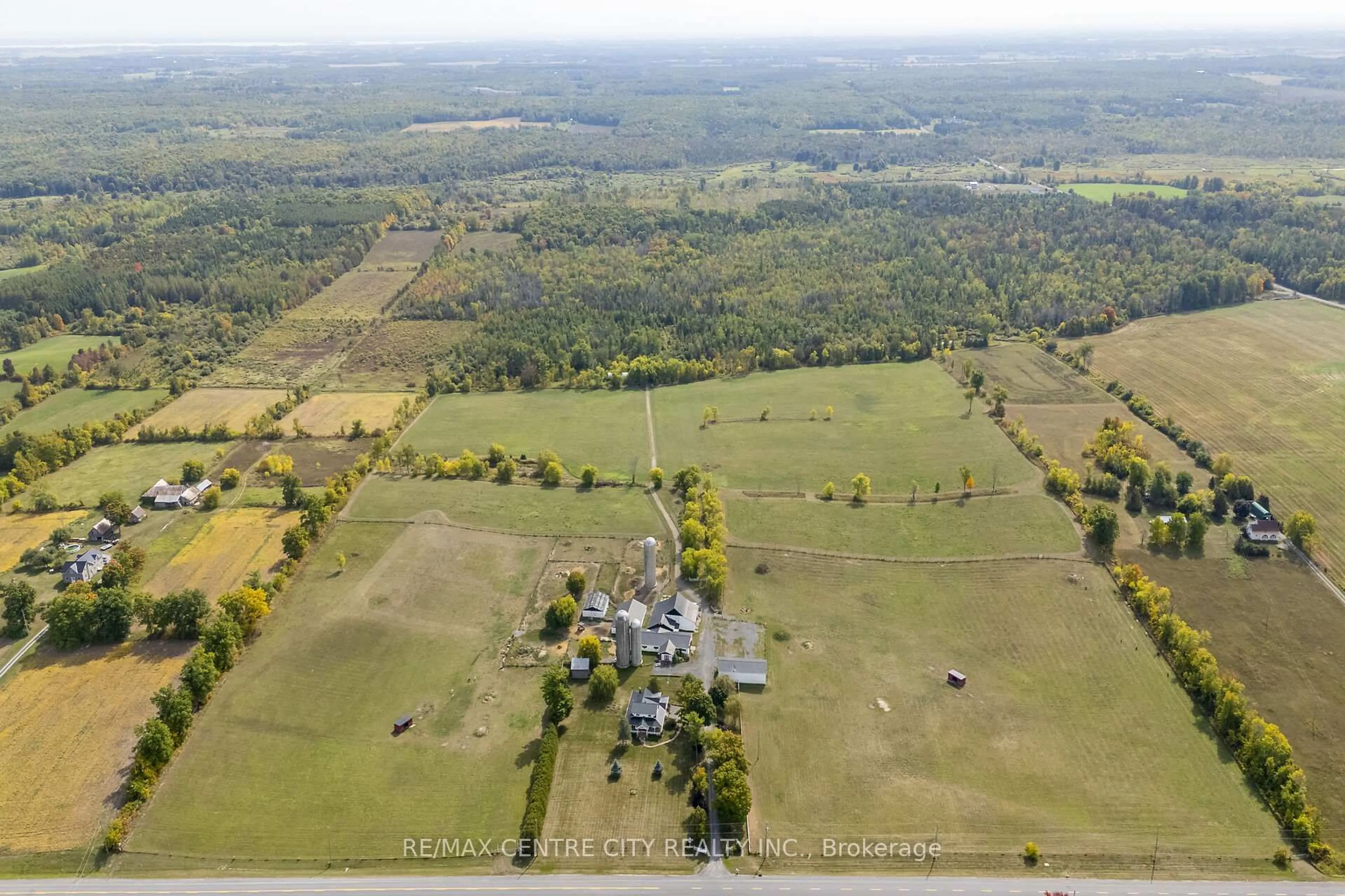 A pic from outside/outdoor area/front of a property/back of a property/a pic from drone, unknown for 19152 County Road 25, South Glengarry Ontario K0C 1B0