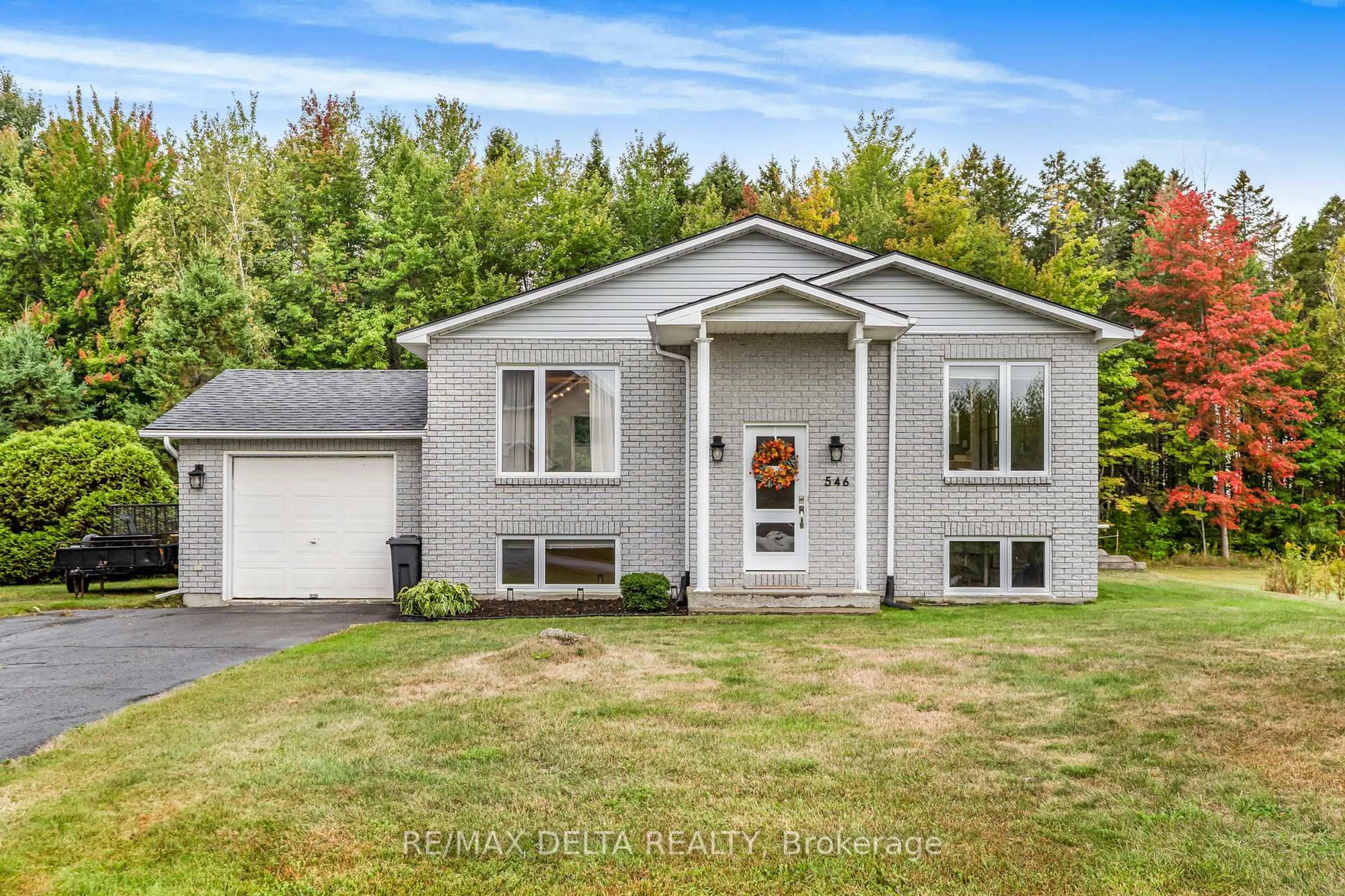 Home with vinyl exterior material, street for 546 Devista Blvd, Alfred and Plantagenet Ontario K0B 1A0