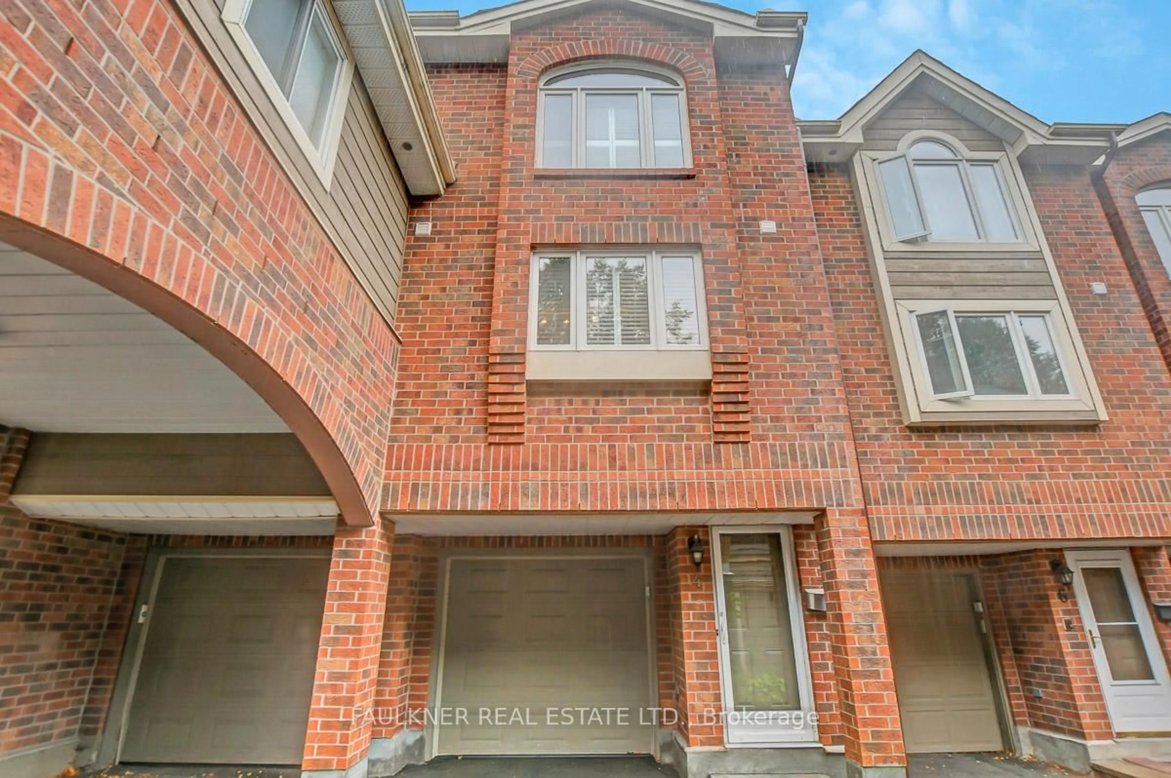 Home with brick exterior material, street for 4 Cornerstone Private, Ottawa Ontario K2P 2N3
