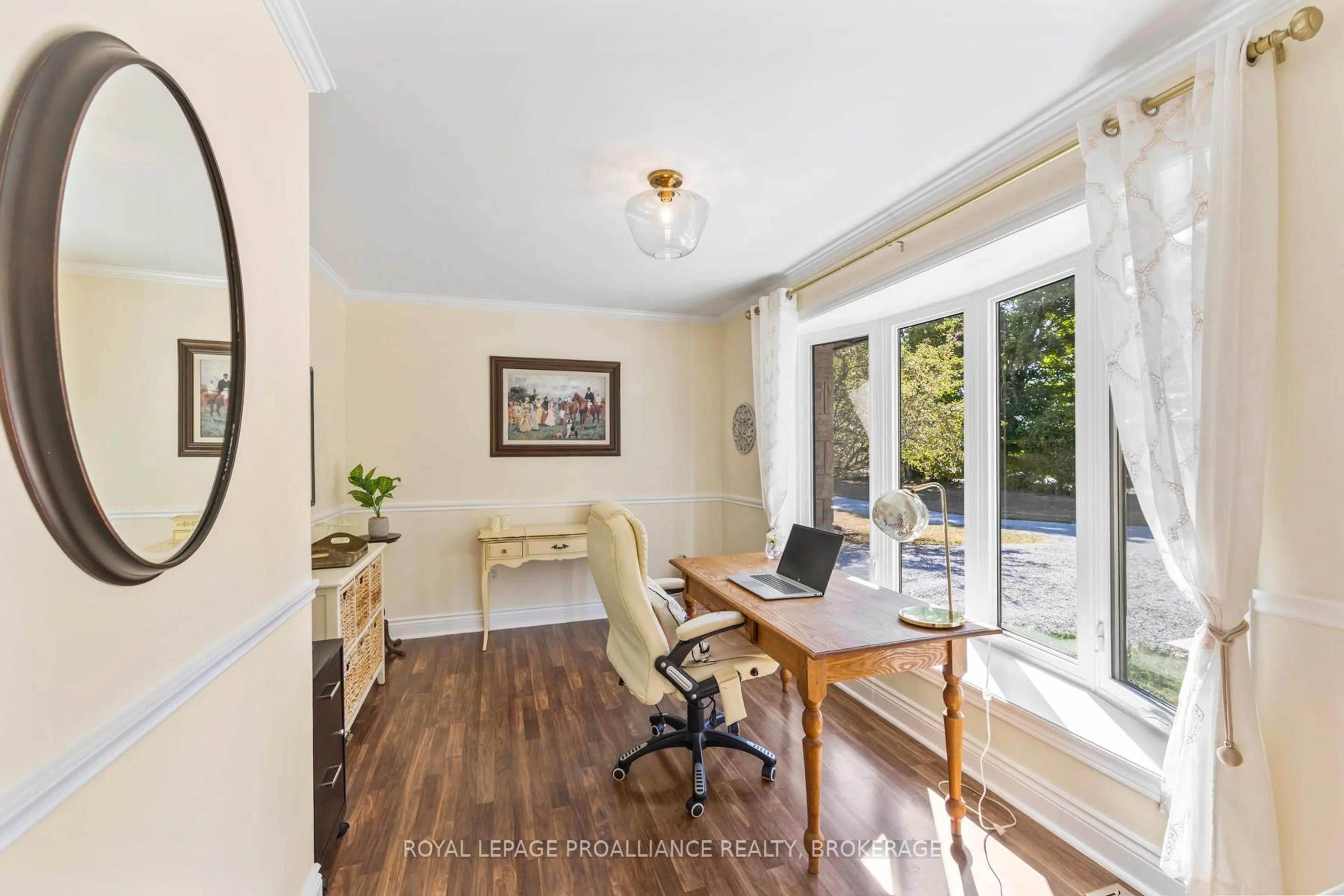 A pic of a room for 3746 Stage Coach Rd, Harrowsmith Ontario K0H 1V0
