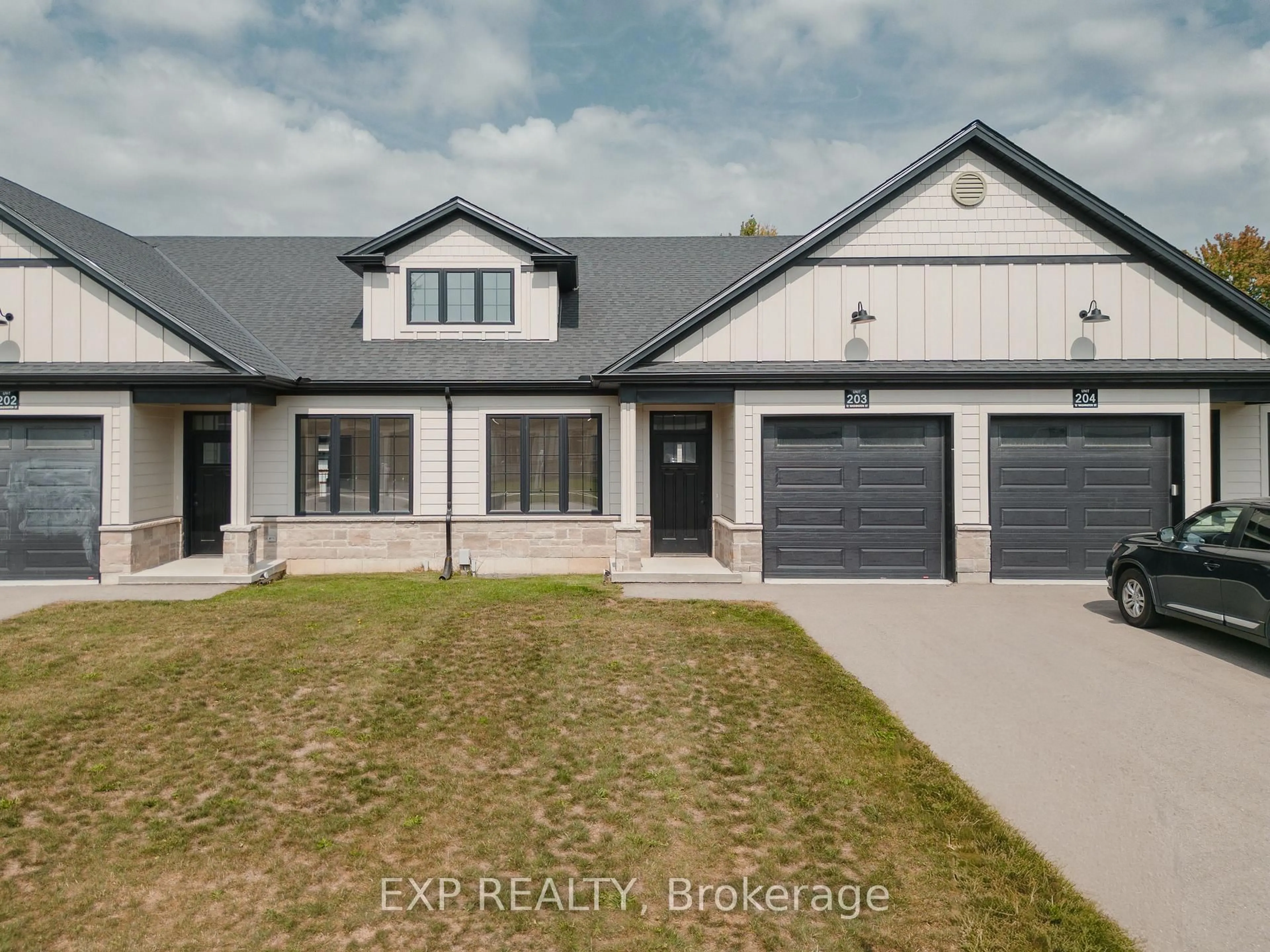 A pic from outside/outdoor area/front of a property/back of a property/a pic from drone, street for 12 Washington St #203, Norwich Ontario N0J 1P0