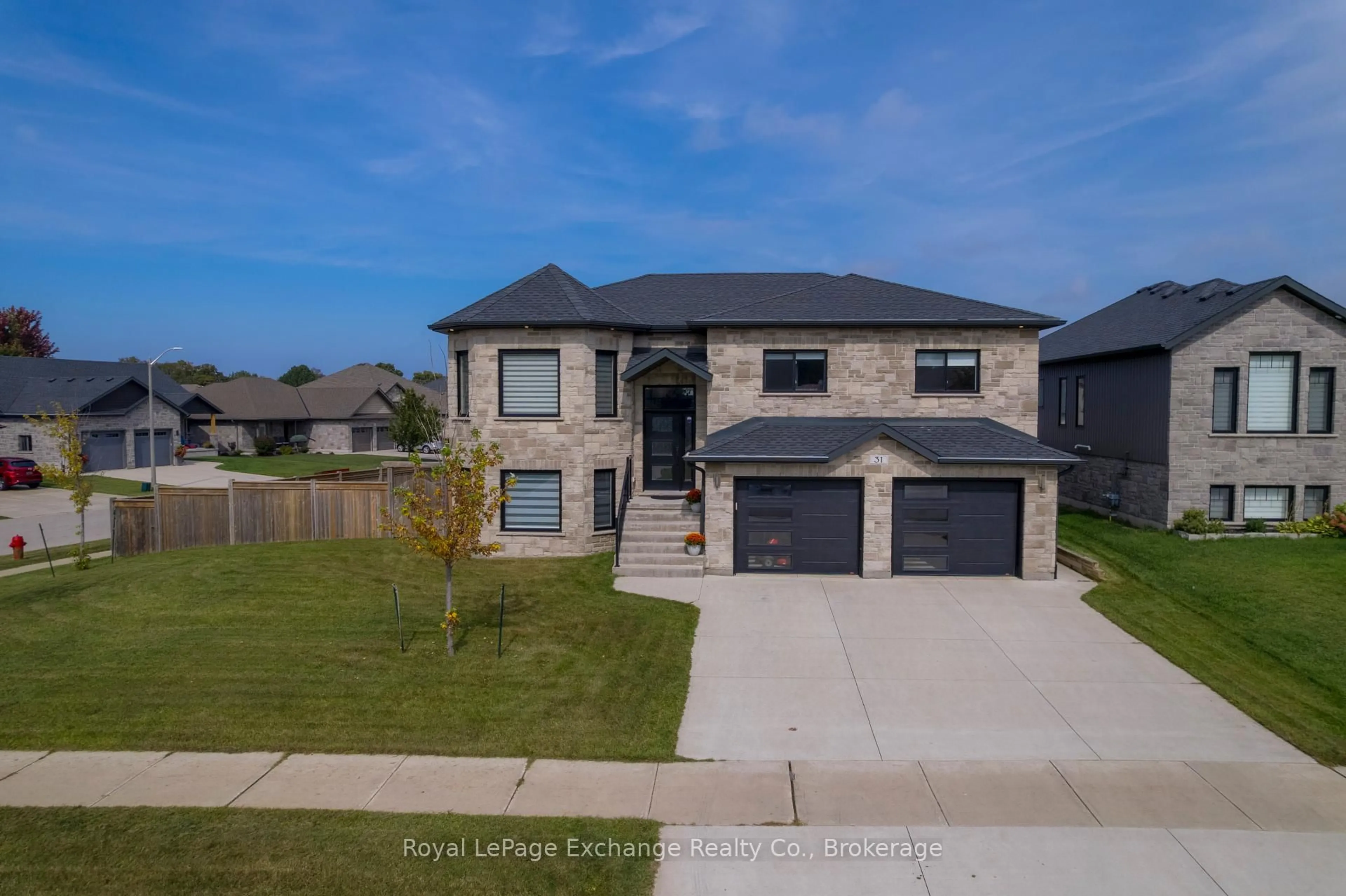 A pic from outside/outdoor area/front of a property/back of a property/a pic from drone, street for 31 Lakefield Dr, Kincardine Ontario N2Z 0E1