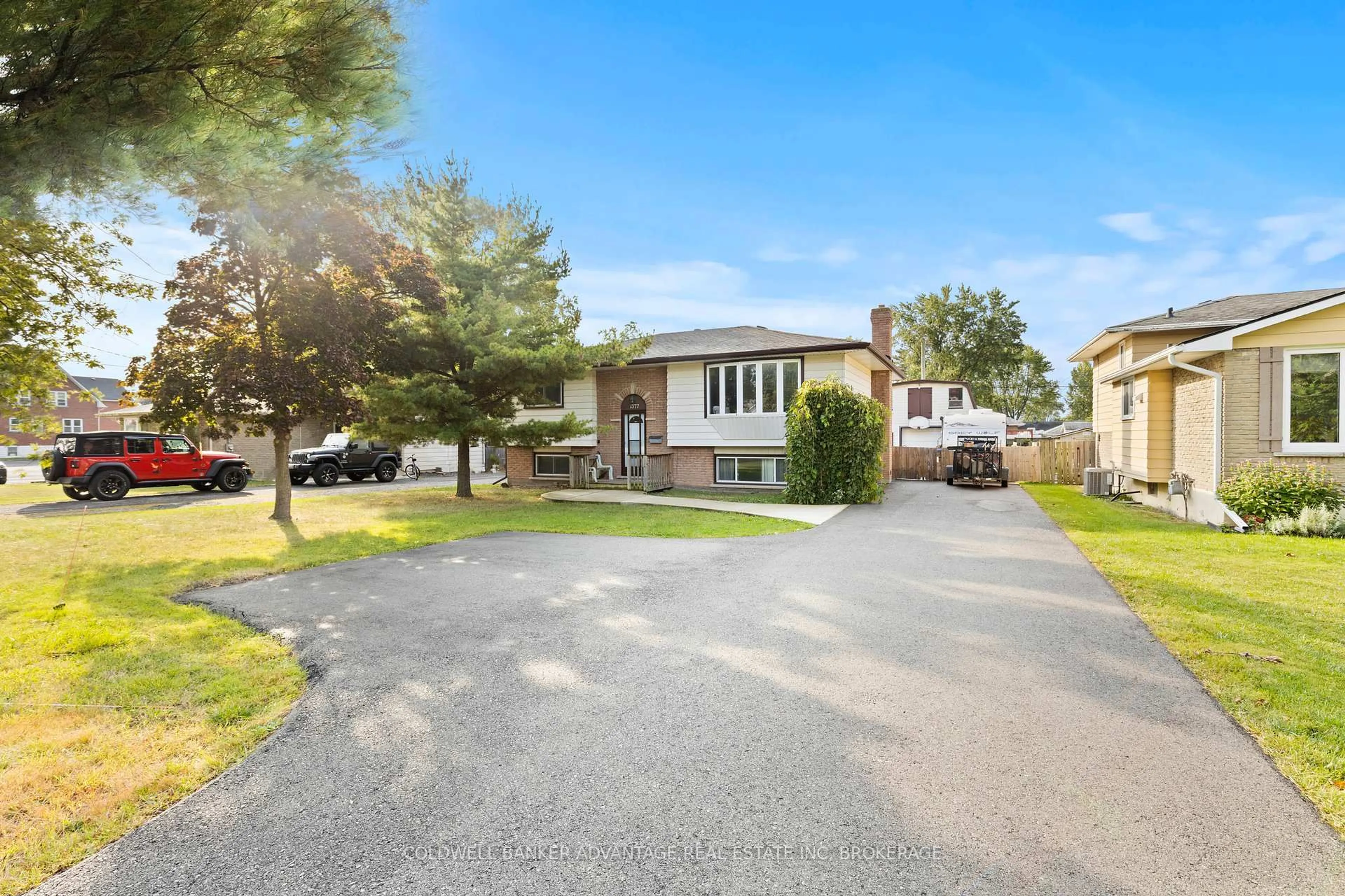 A pic from outside/outdoor area/front of a property/back of a property/a pic from drone, street for 1377 Garrison Rd #N/A, Fort Erie Ontario L2A 1P4