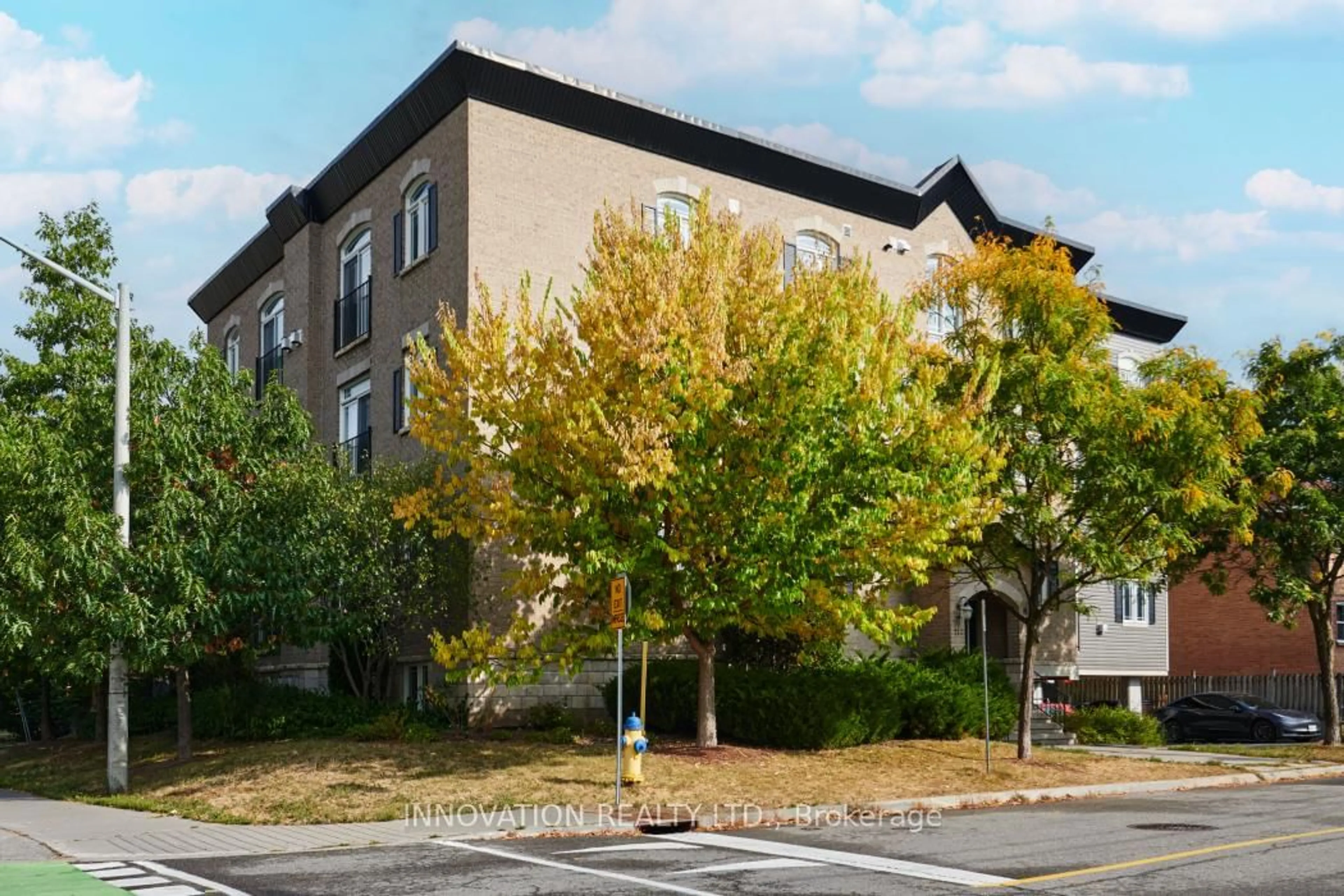Unknown for 711 Churchill Ave #201, Ottawa Ontario K1Z 5G6