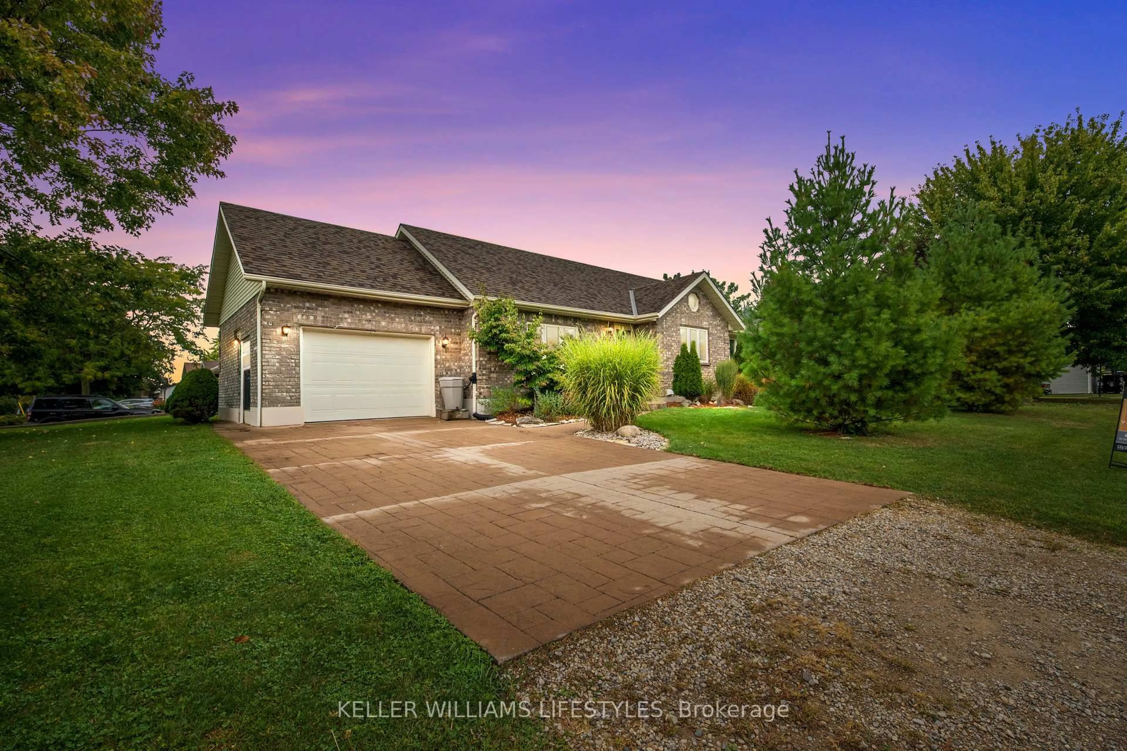 A pic from outside/outdoor area/front of a property/back of a property/a pic from drone, street for 11 Eureka St, Lambton Shores Ontario N0N 1J0