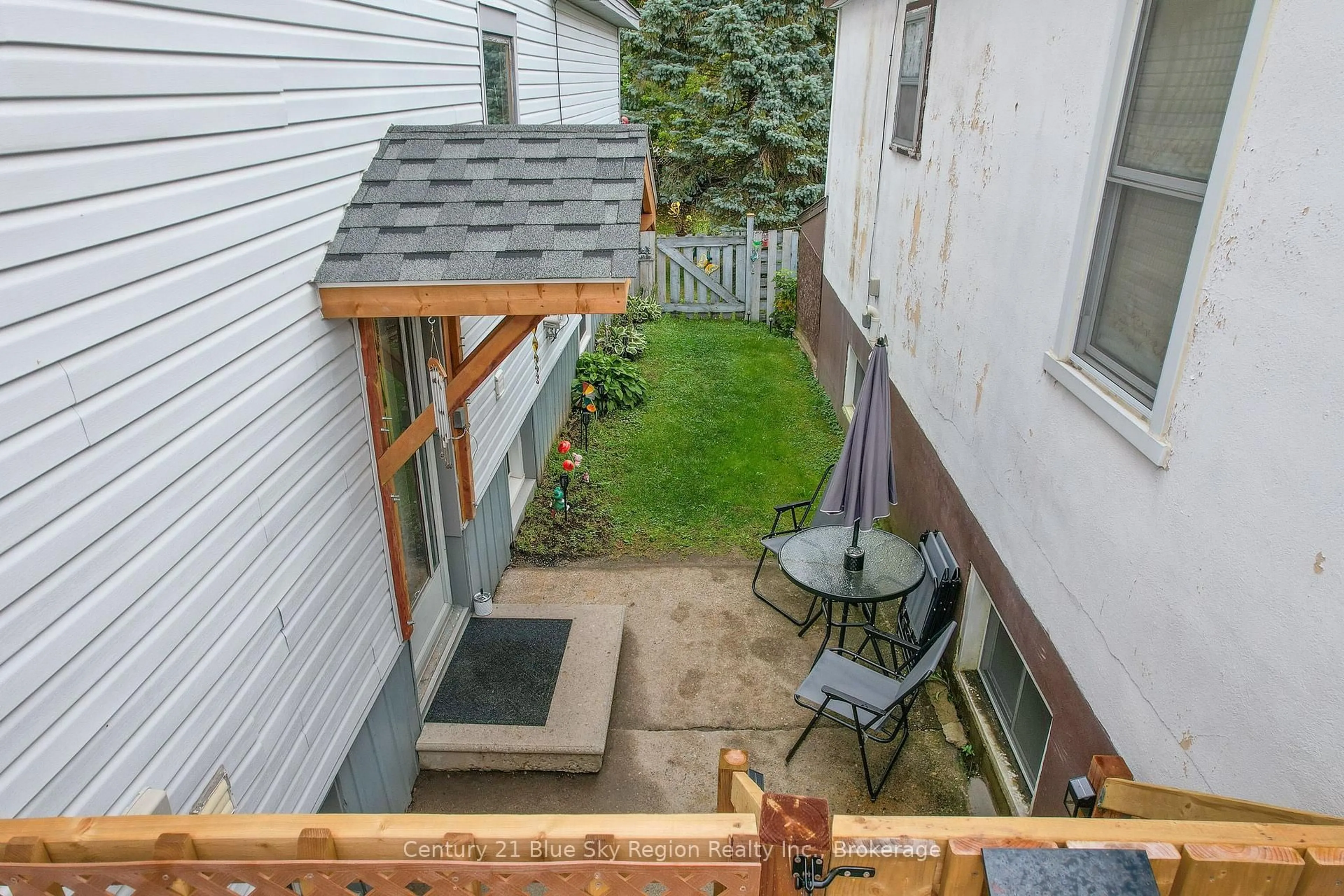 Patio, unknown for 242 Princess St, North Bay Ontario P1B 1P9
