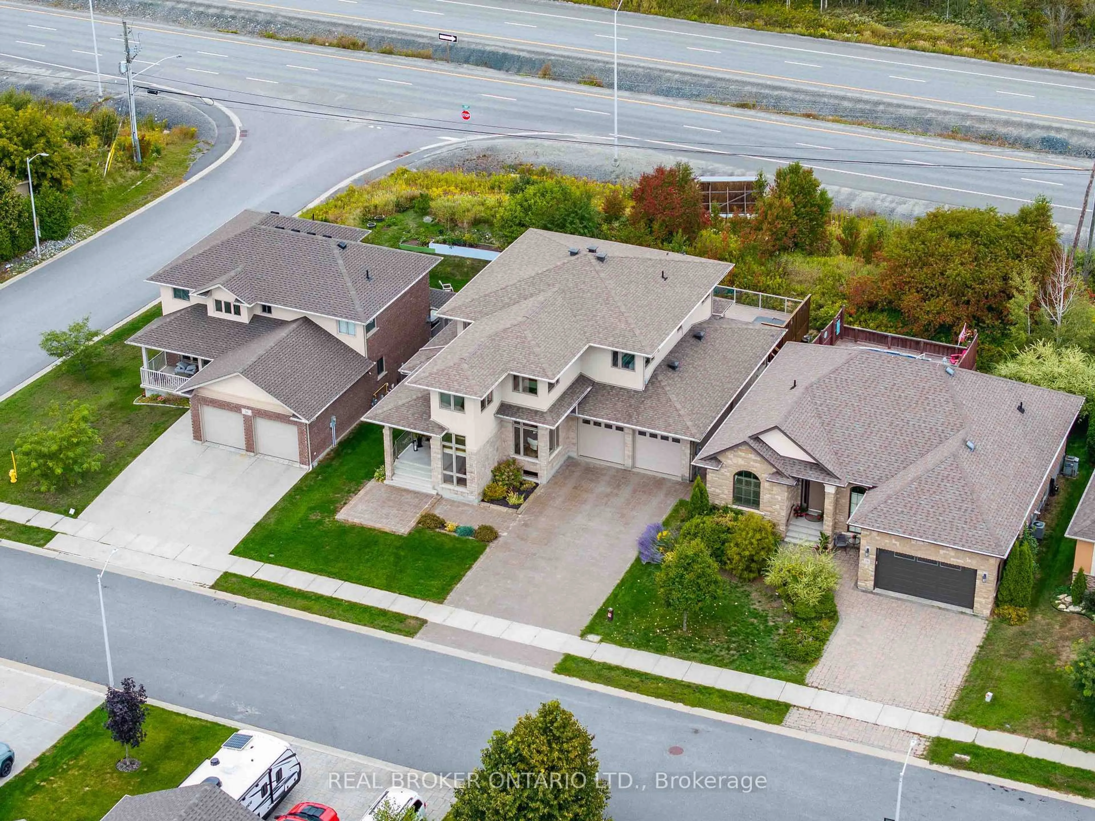 A pic from outside/outdoor area/front of a property/back of a property/a pic from drone, street for 22 Landreville Dr, Greater Sudbury Ontario P3A 0A1