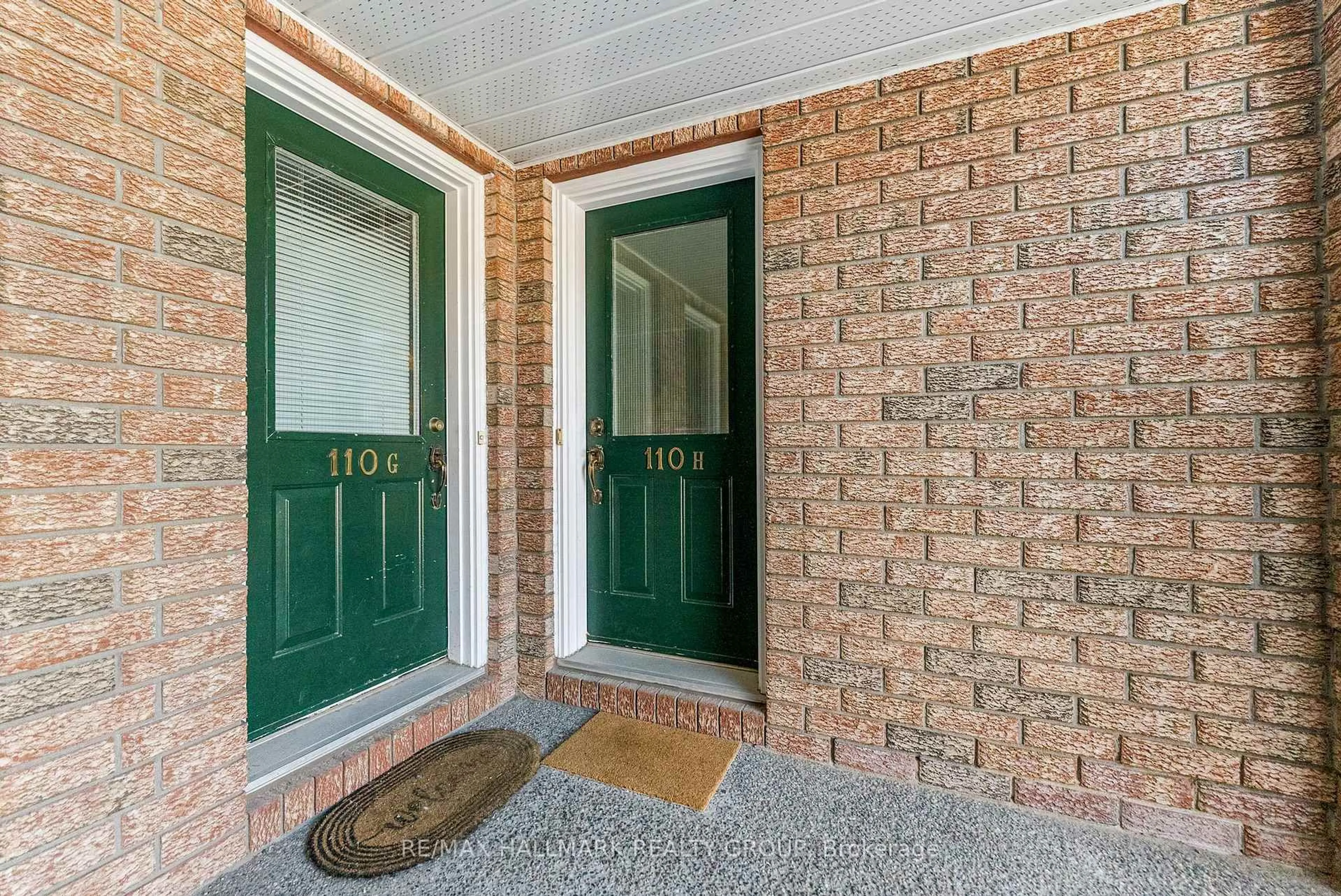 Indoor entryway for 110H Centrepointe Dr, Ottawa Ontario K2G 6K3