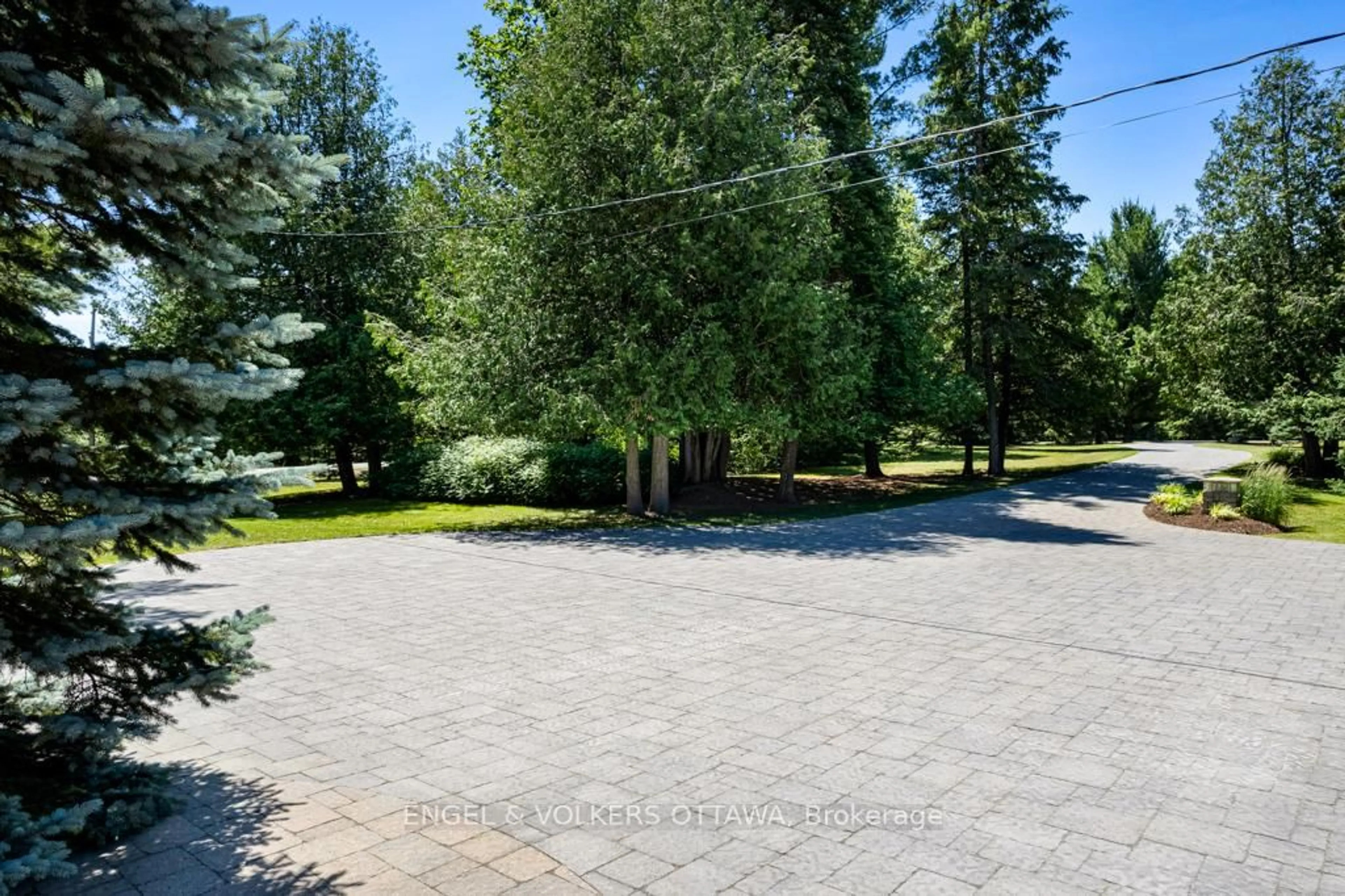 Patio, forest/trees view for 656 Spruce Ridge Rd, Carp Ontario K0A 1L0