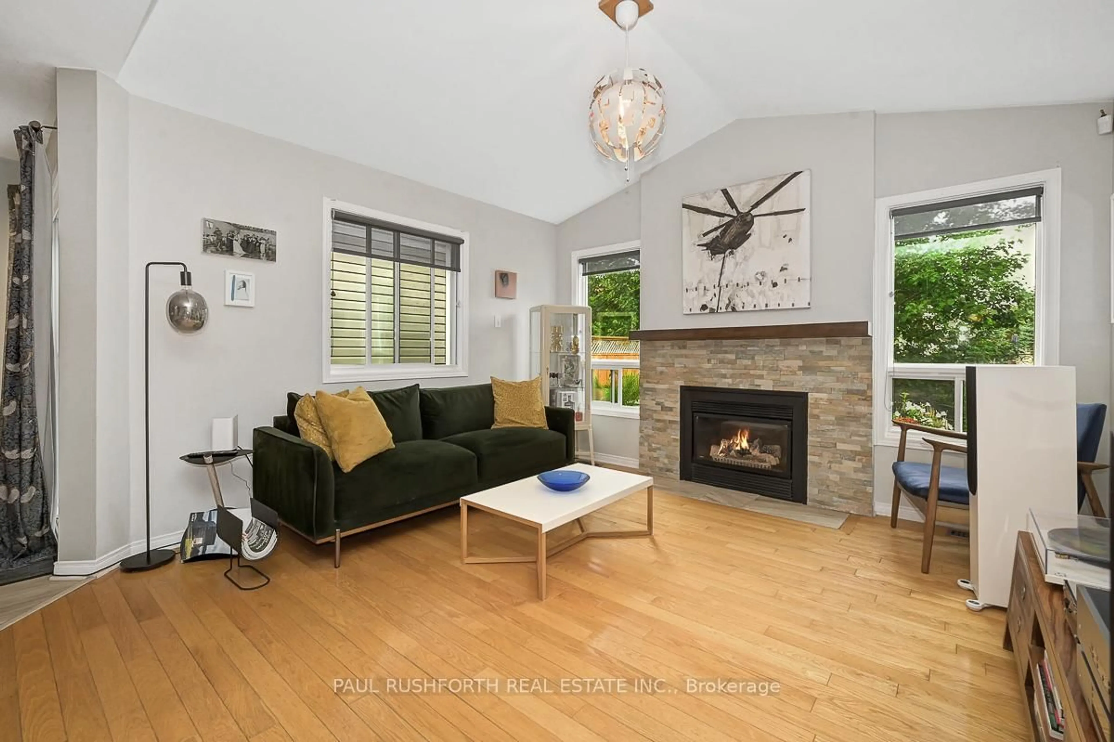 Living room with furniture, unknown for 1138 Falconcrest Crt, Orleans Ontario K4A 3Z4