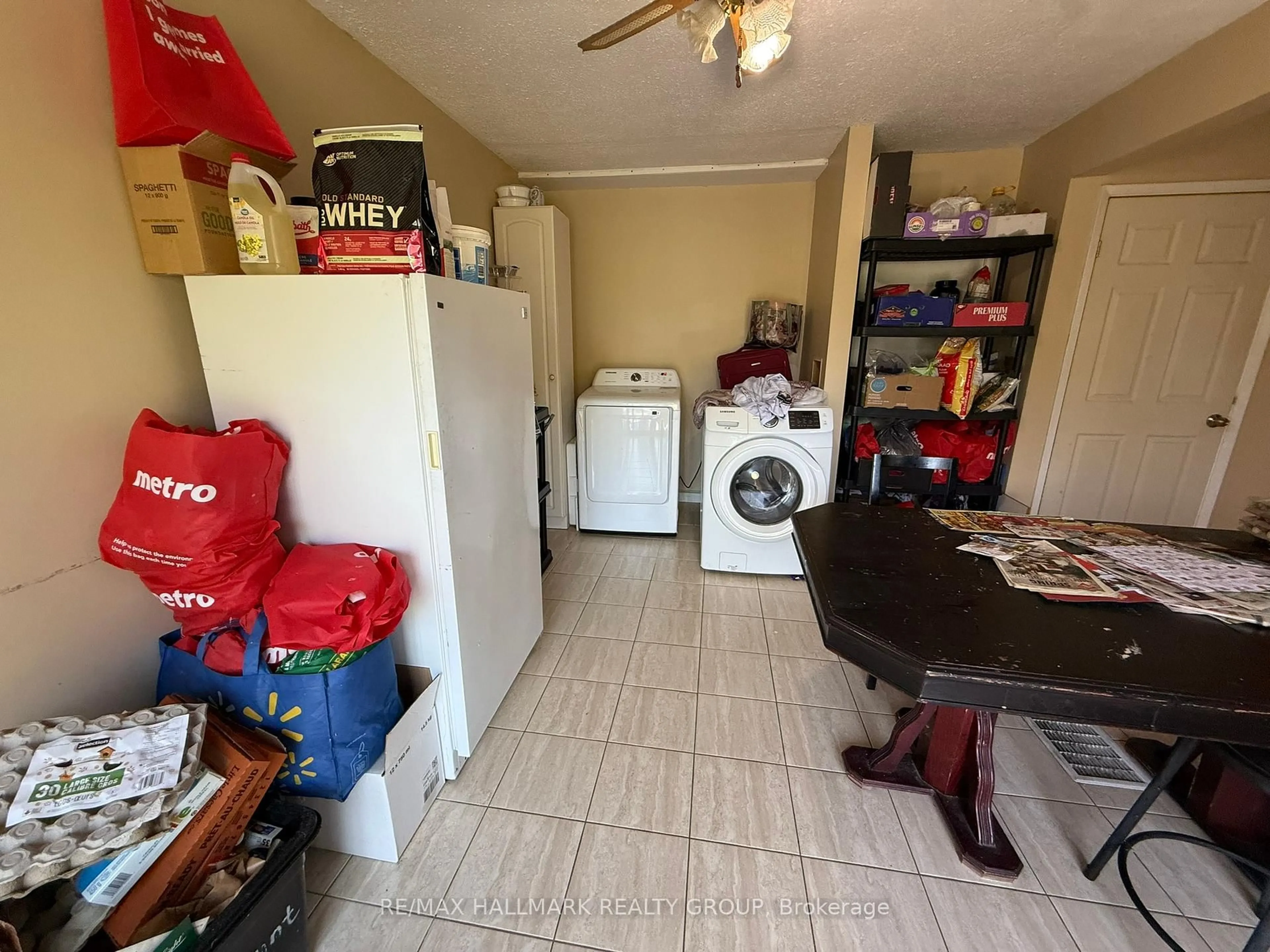 Unknown for 930 Cahill Dr, Ottawa Ontario K1V 9B5