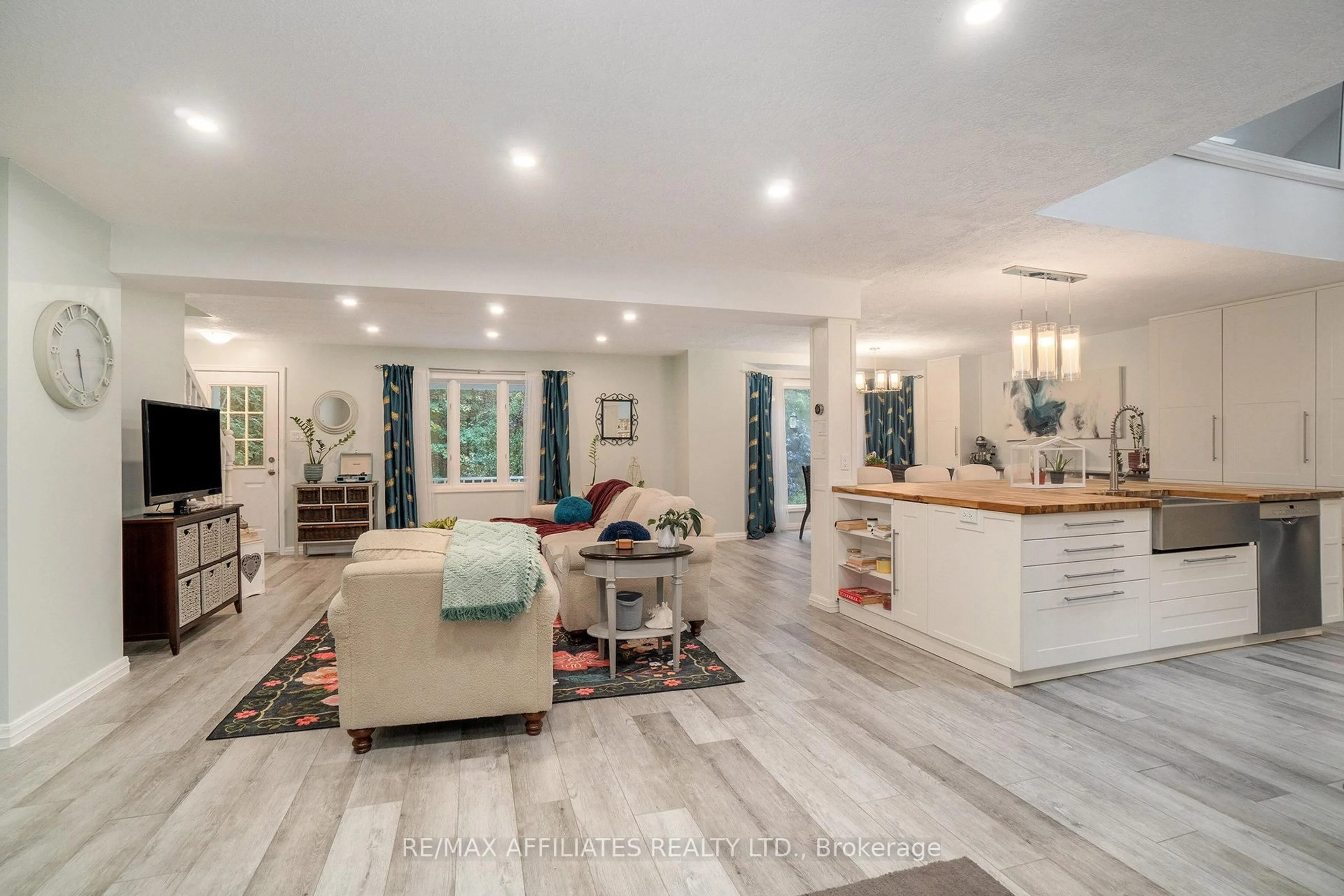 Open concept kitchen, ceramic/tile floor for 160 Hoop's Side Rd Rd, Perth Ontario K7H 0K9