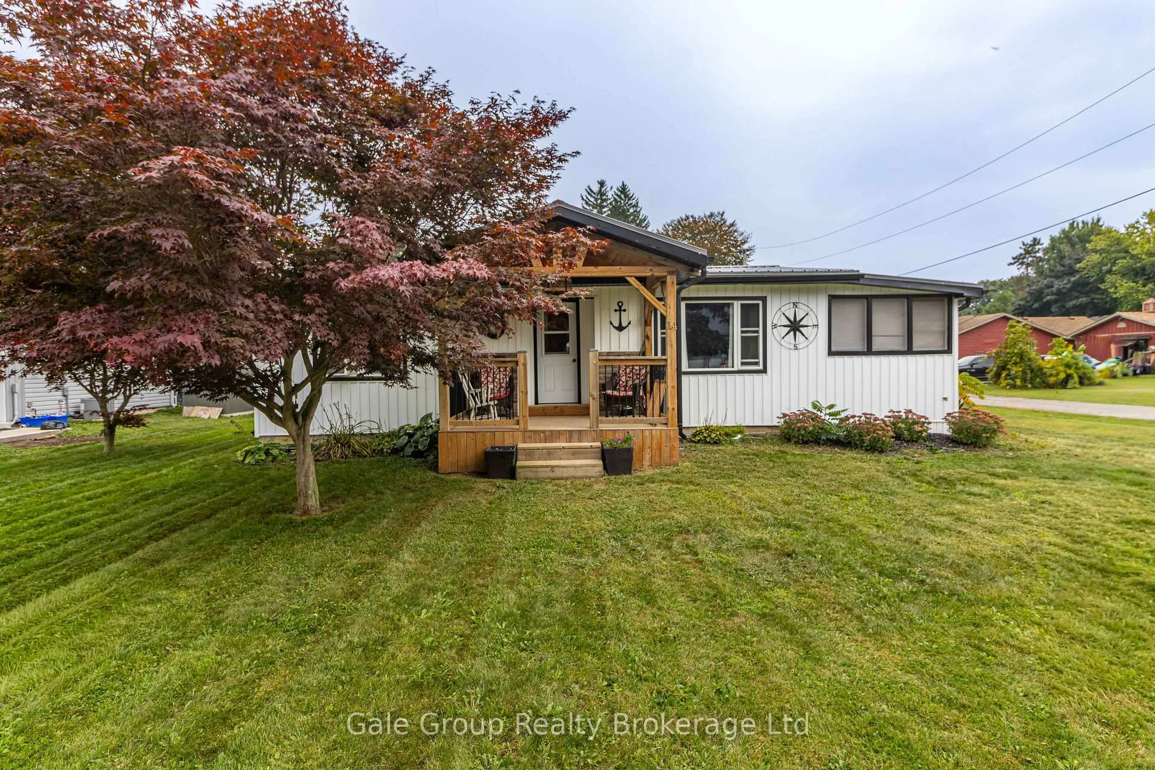 Home with vinyl exterior material, water/lake/river/ocean view for 14 Elizabeth St, Bayham Ontario N0J 1T0