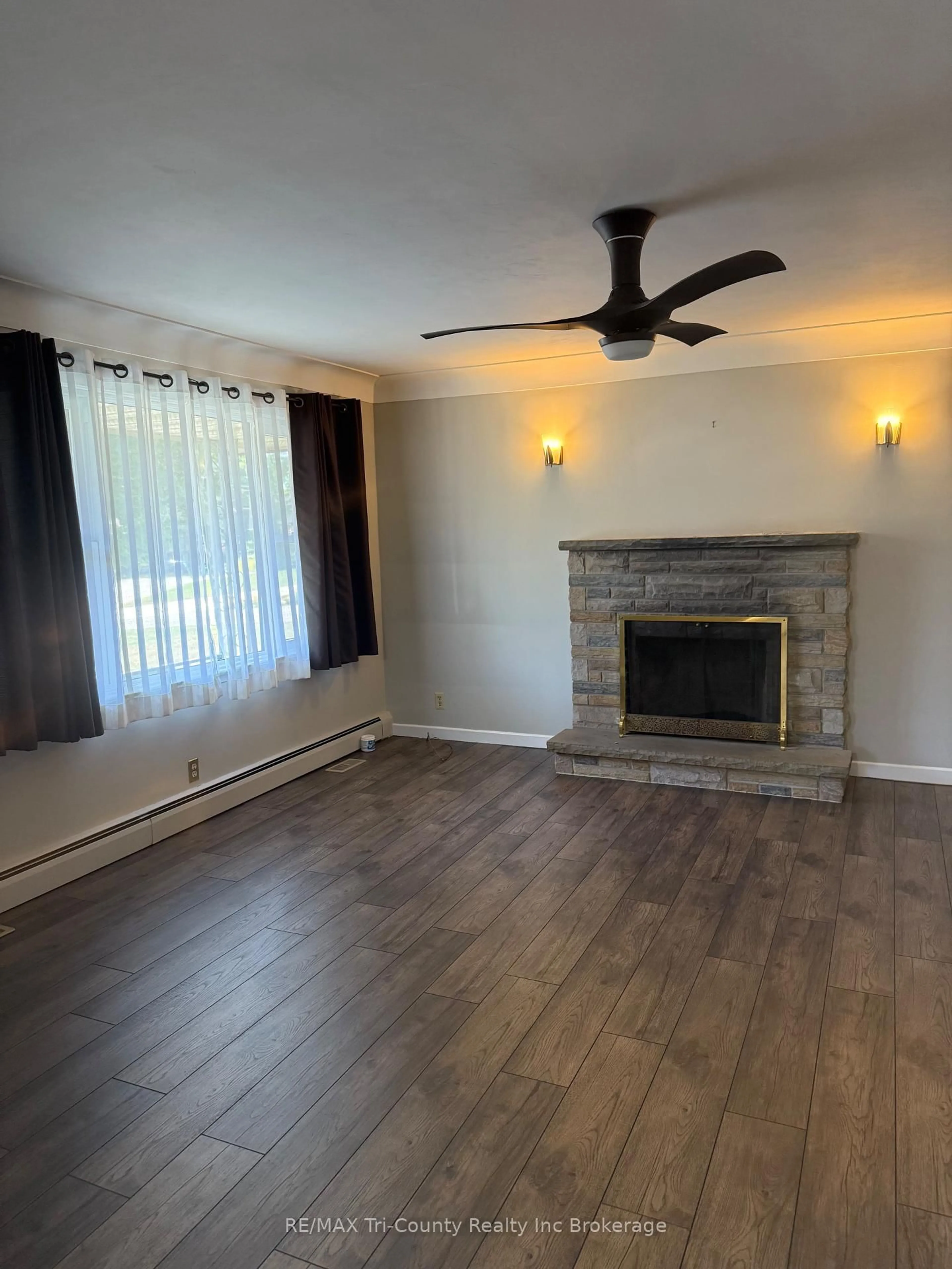 A pic of a room for 20 Fairfield Cres, Tillsonburg Ontario N4G 2B4