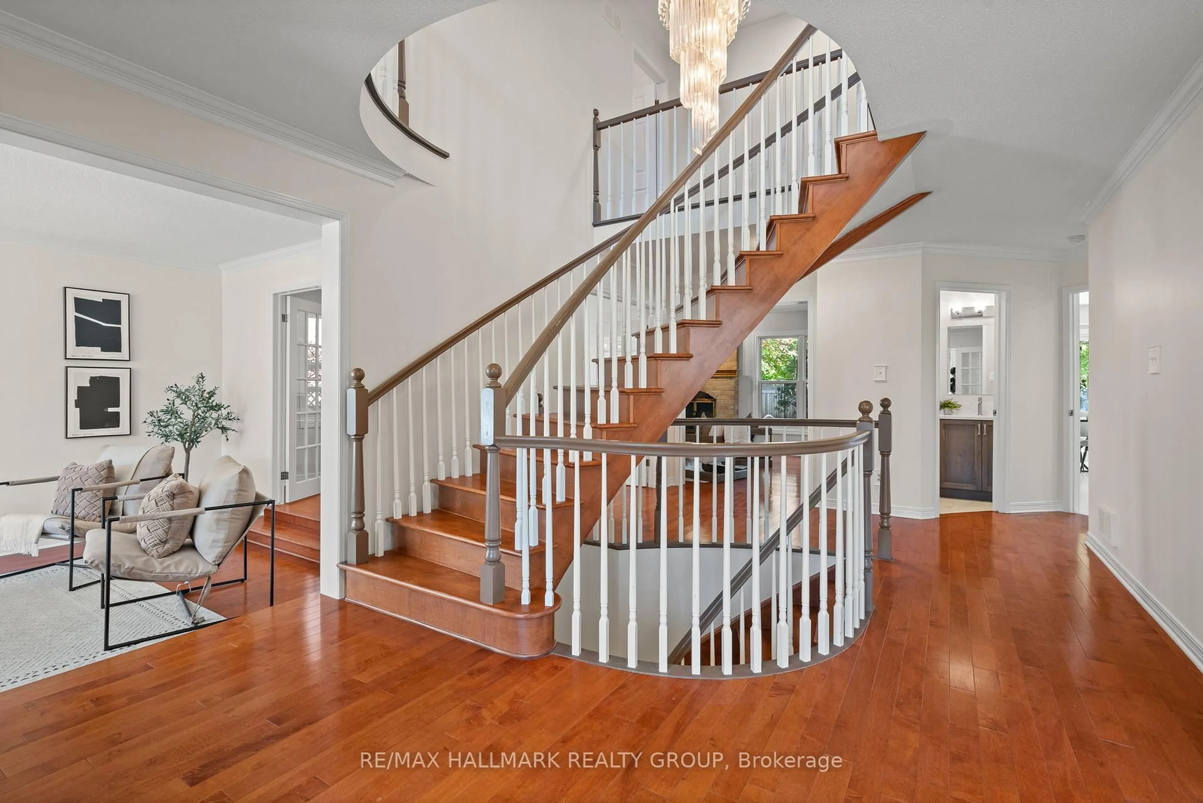 Unknown for 94 HOBIN St, Stittsville Ontario K2S 1G8