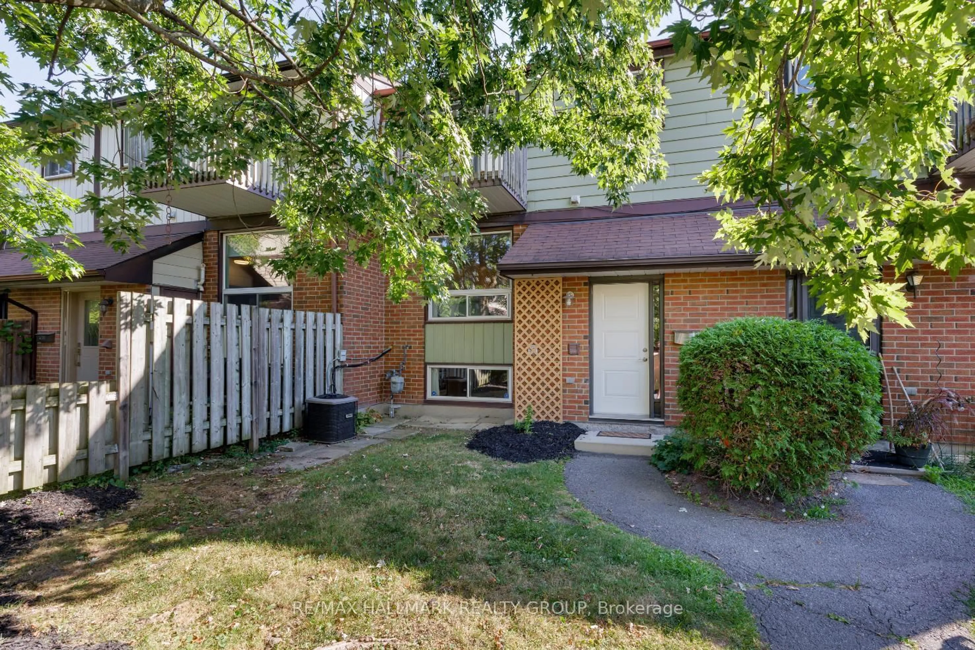 Unknown for 409 Montfort St #3, Ottawa Ontario K1L 8G8