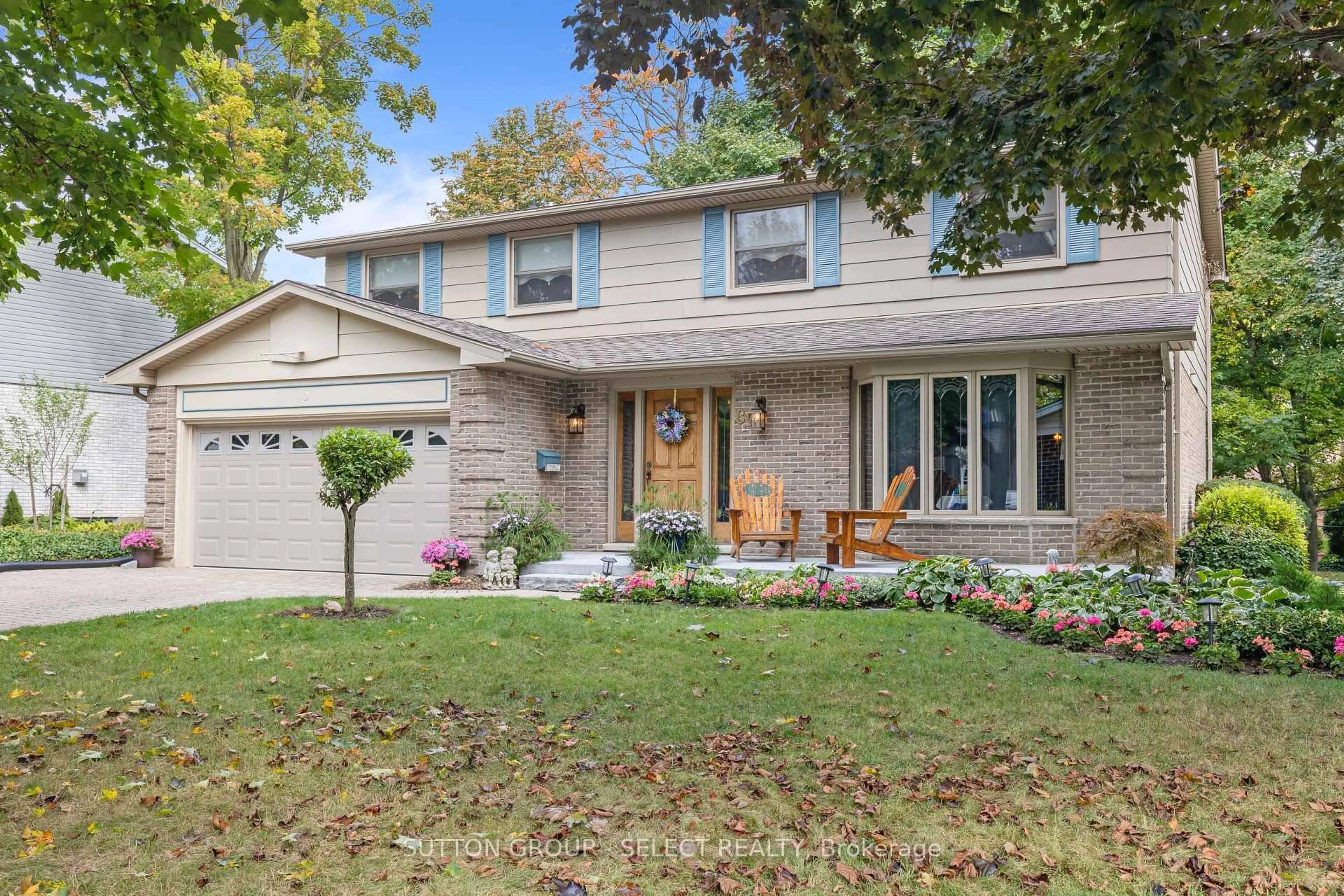 Home with vinyl exterior material, street for 80 Leland Rd, London South Ontario N6K 1T3