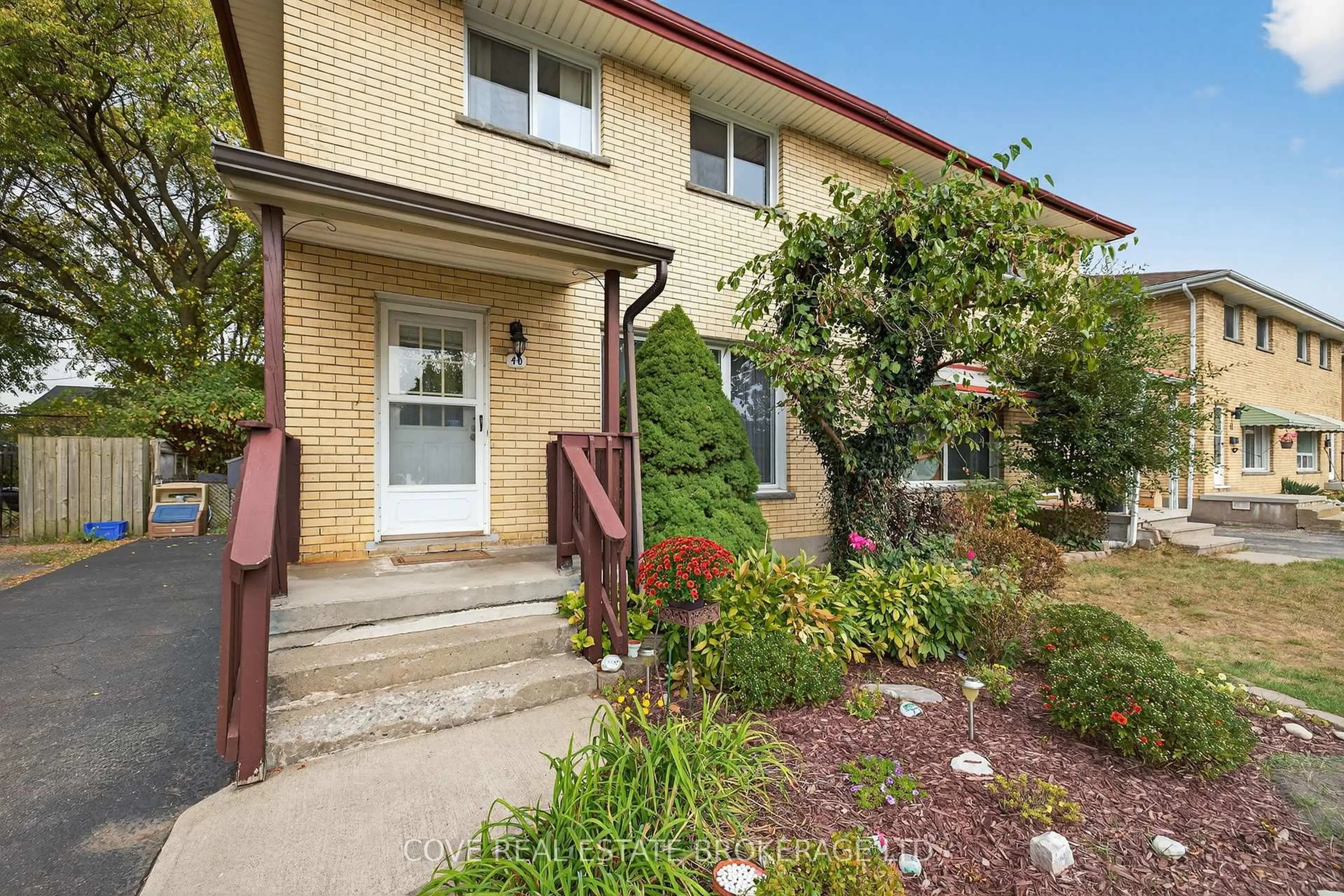 Home with brick exterior material, street for 40 Hawkesbury Ave, London East Ontario N5V 2K1