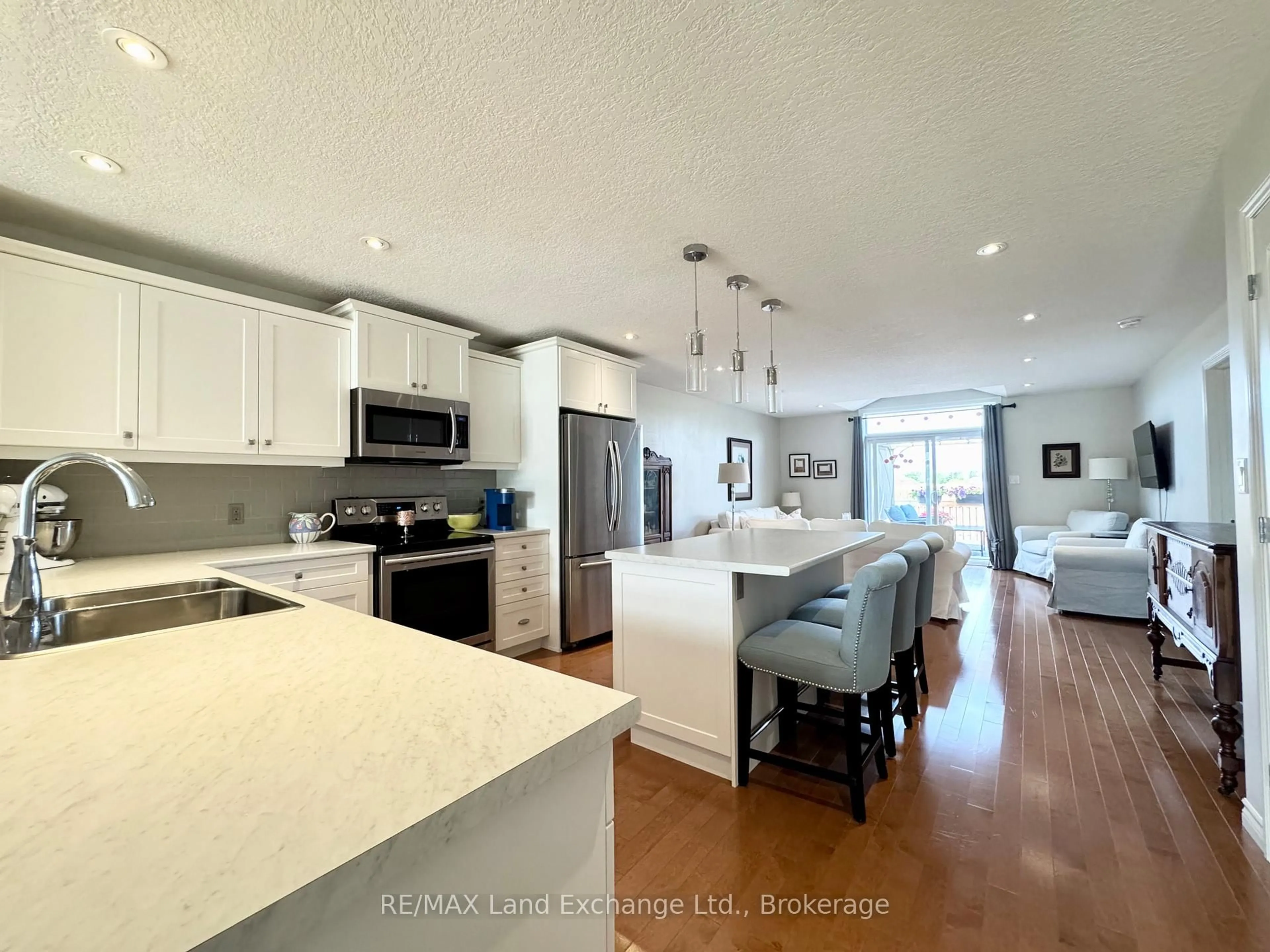 Open concept kitchen, unknown for 246 Stickel St, Saugeen Shores Ontario N0H 2C1