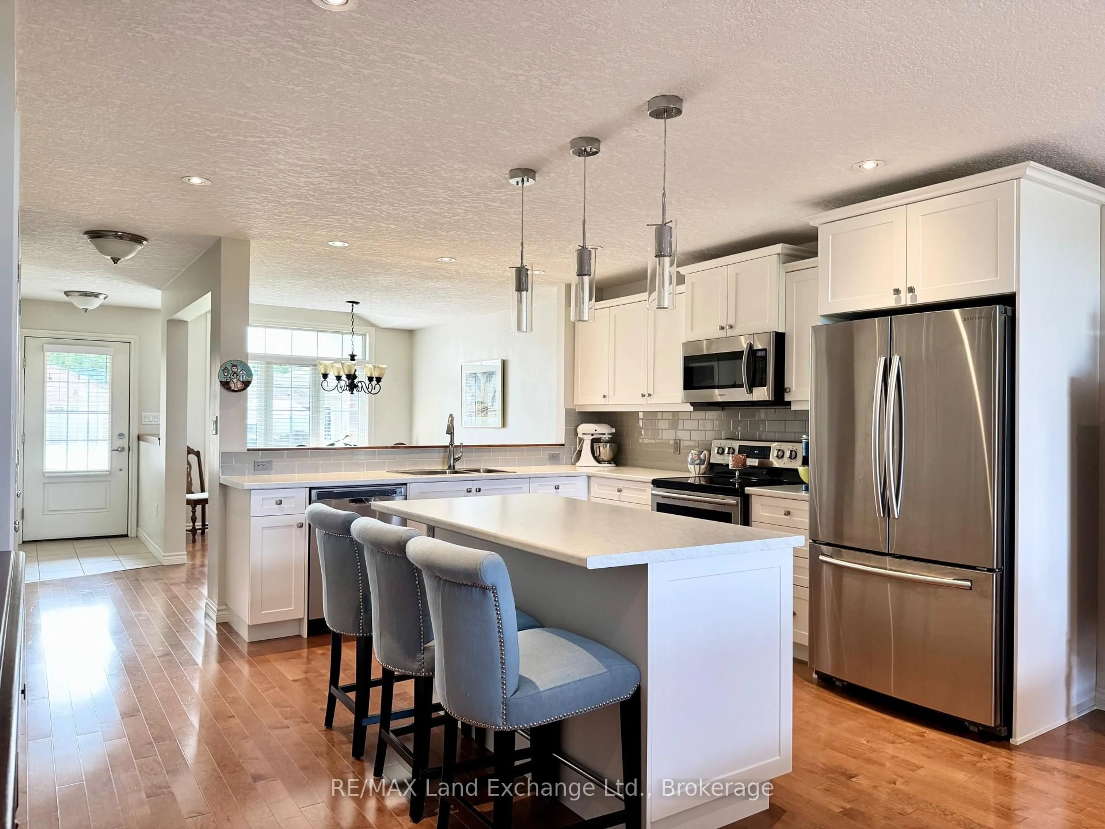 Open concept kitchen, unknown for 246 Stickel St, Saugeen Shores Ontario N0H 2C1