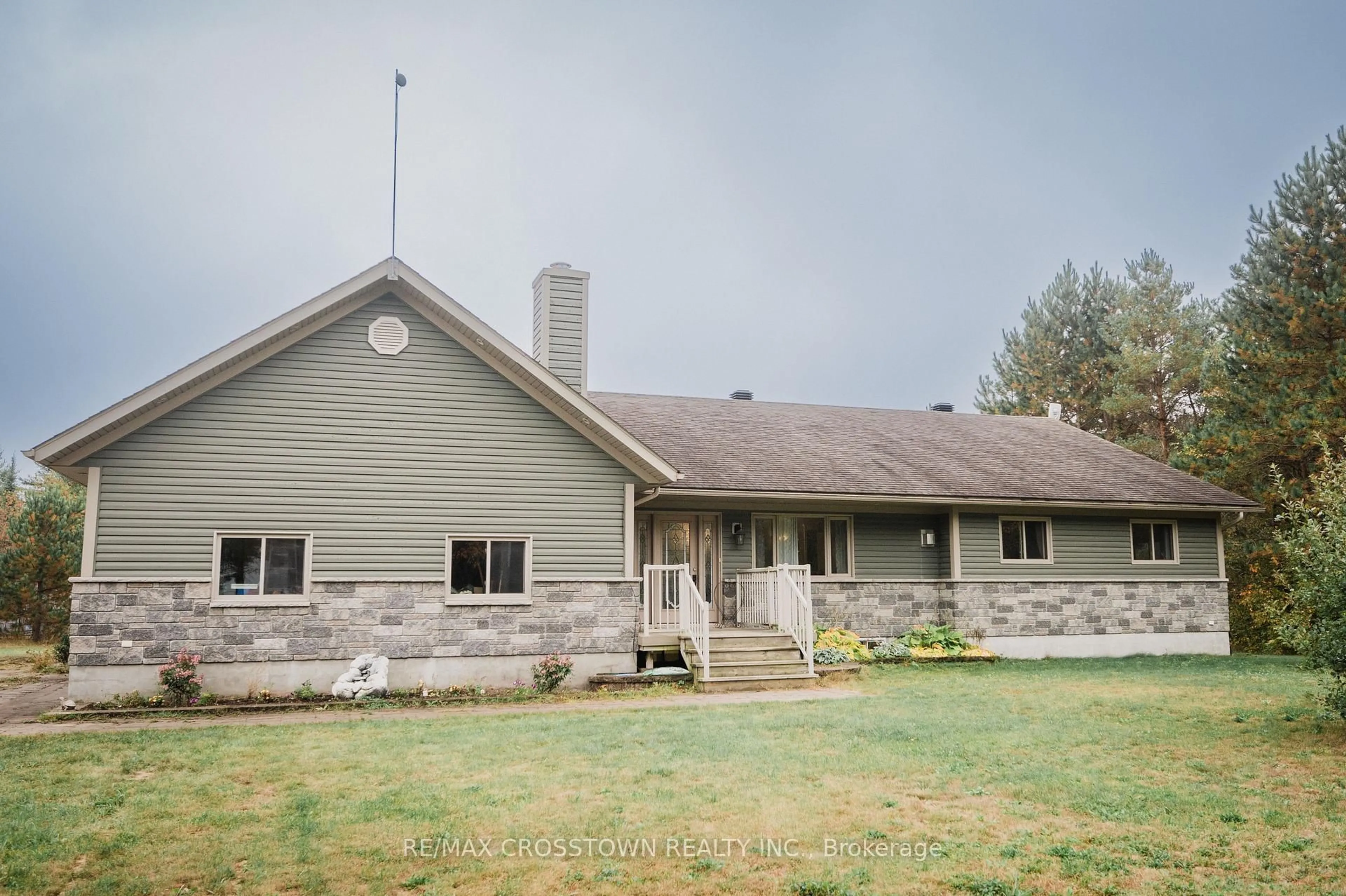 Home with vinyl exterior material, unknown for 15 Machar/strong Boundary Rd, Strong Ontario P0A 1Z0
