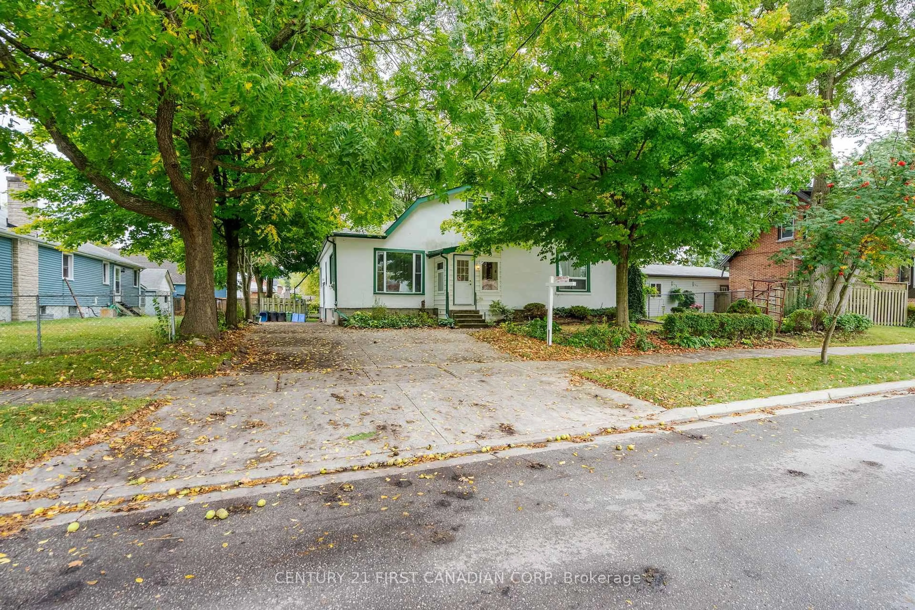 Unknown for 25 Langarth St, London South Ontario N6J 1P1
