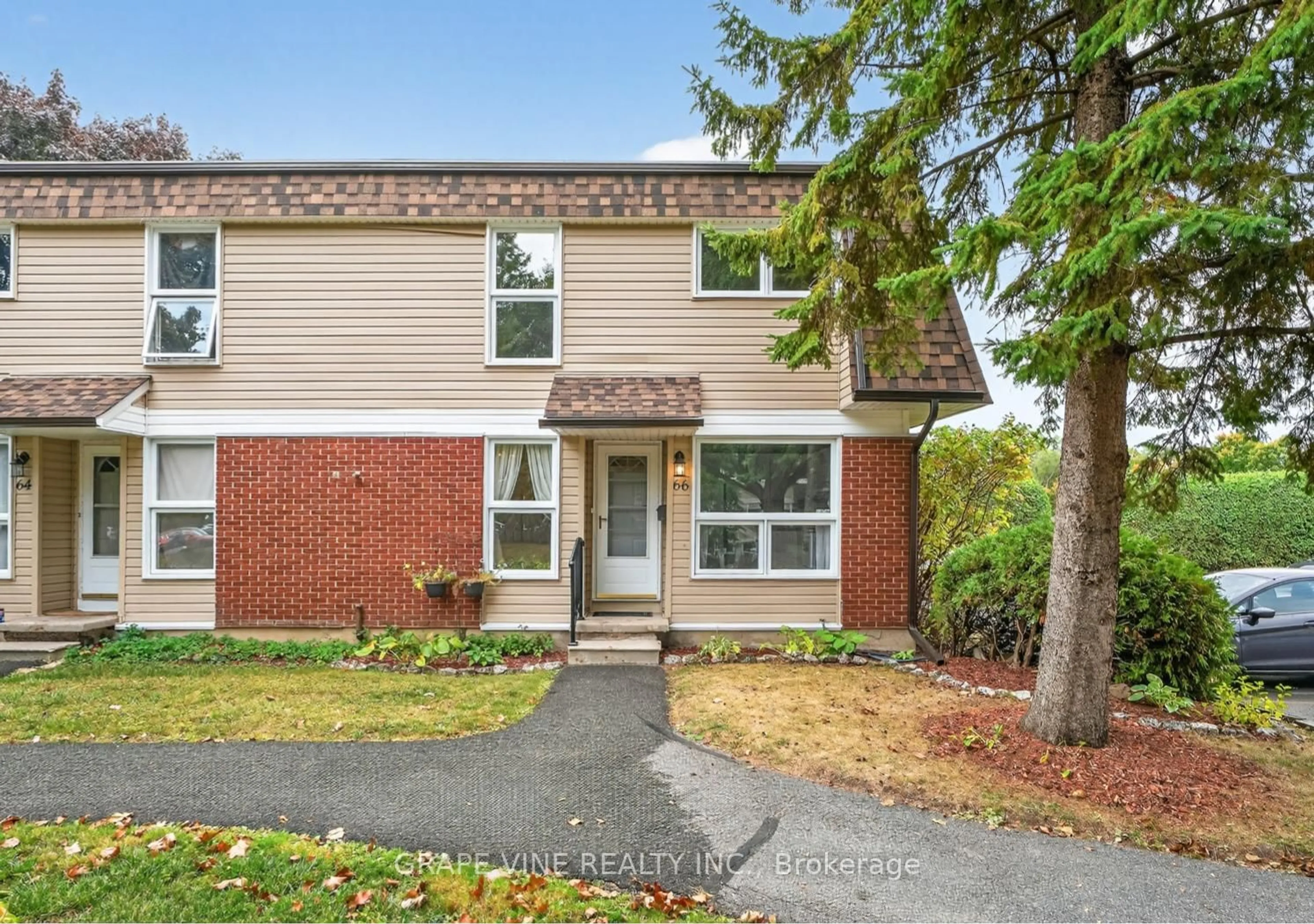 Home with vinyl exterior material, street for 66 Rutherford Way, Ottawa Ontario K2K 1N4