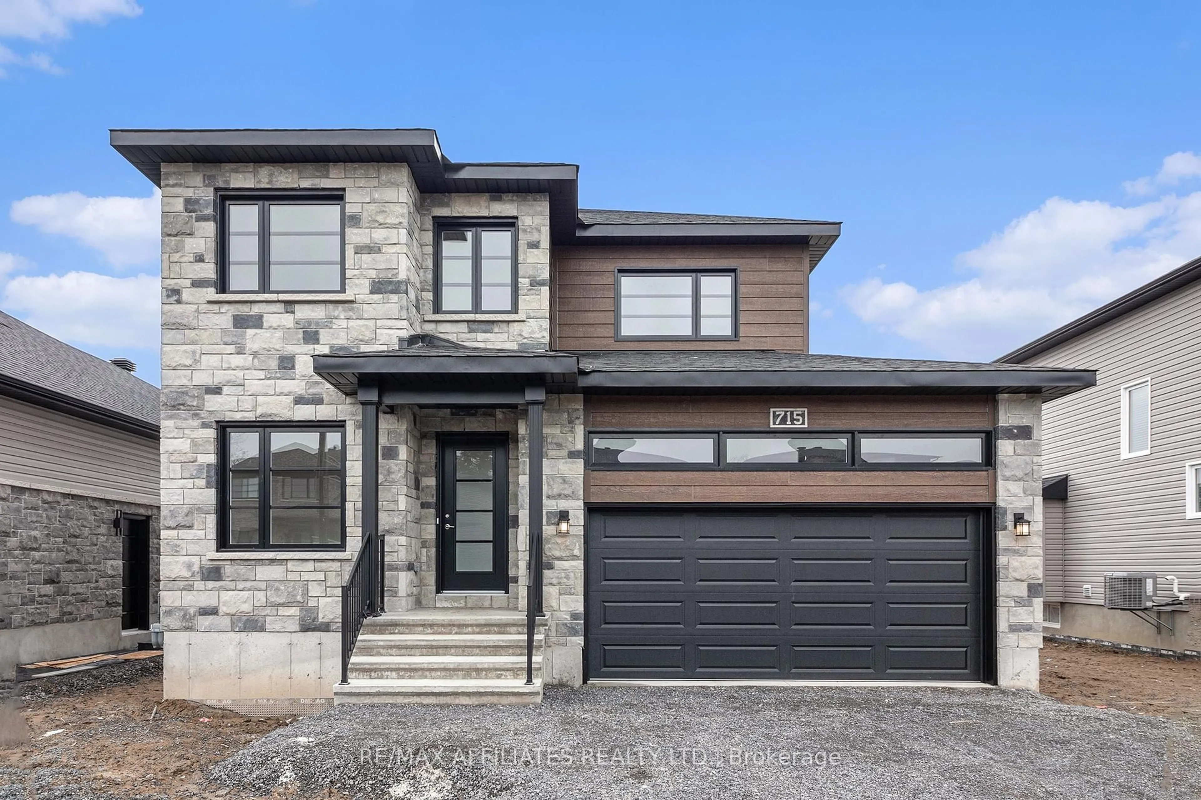 Home with brick exterior material, street for 615 Geneva Cres, Russell Ontario K0A 1W0