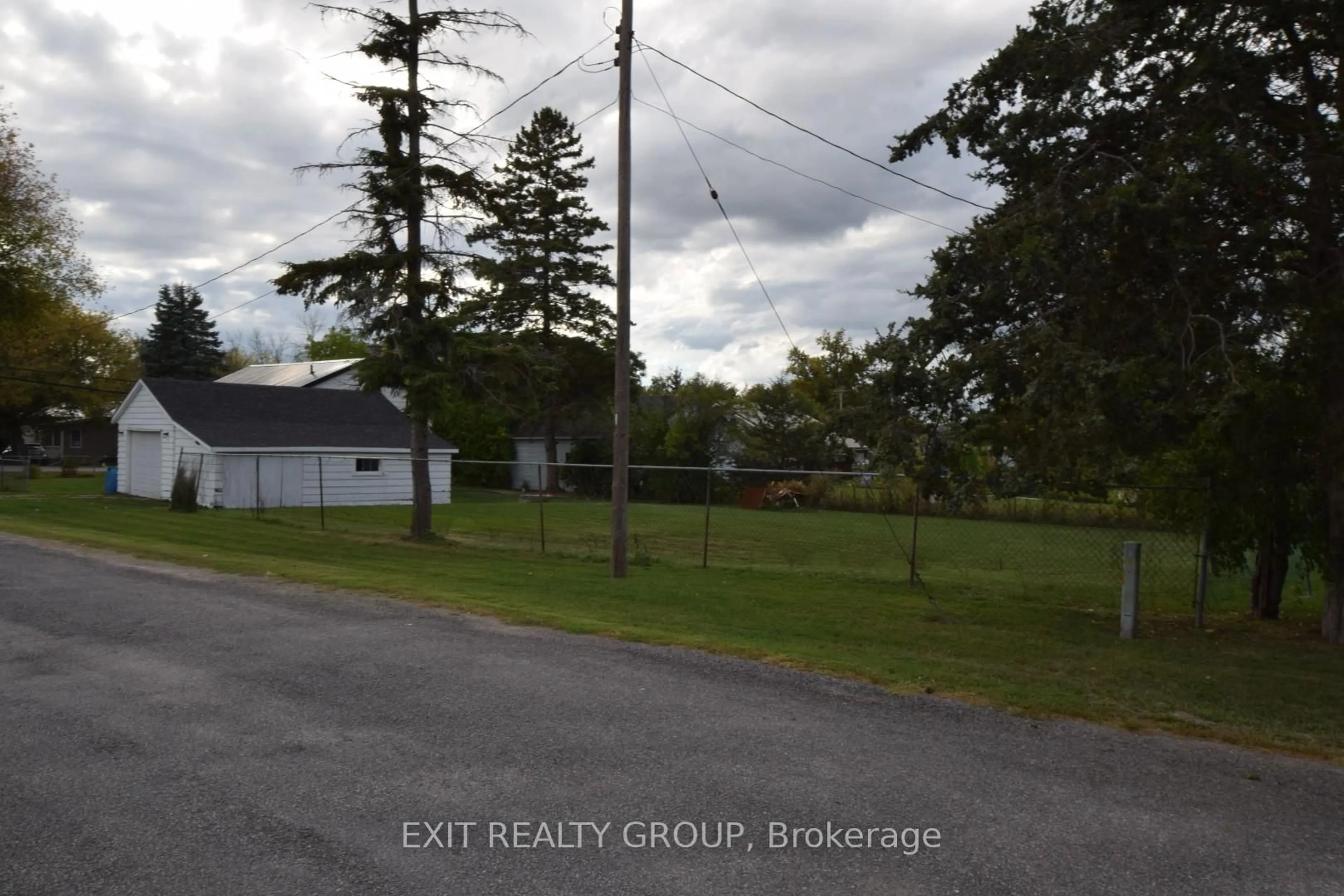 A pic from outside/outdoor area/front of a property/back of a property/a pic from drone, street for 5 Howard St, Shannonville Ontario K0K 3A0