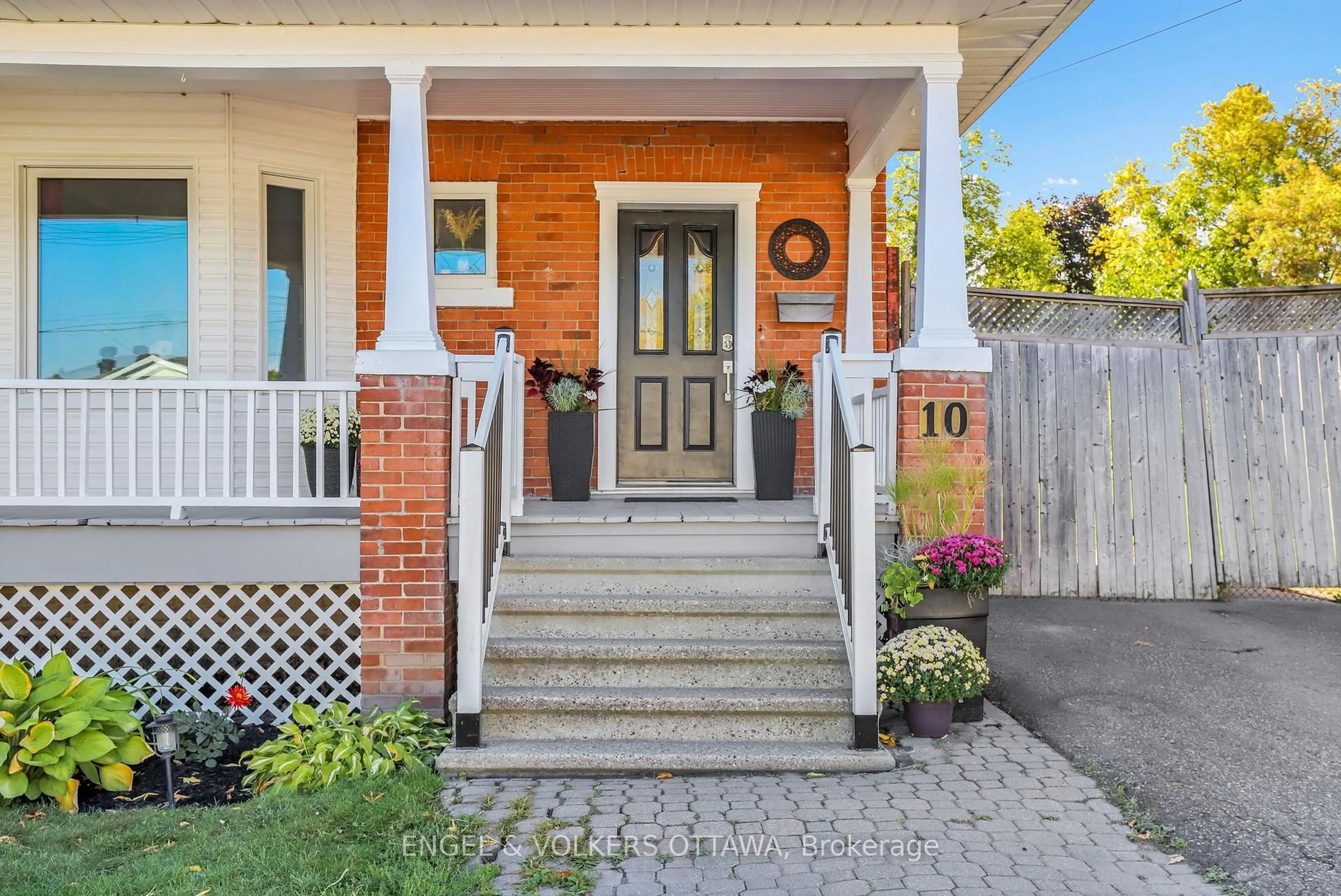 Home with brick exterior material, street for 10 Ida St, Arnprior Ontario K7S 3A4