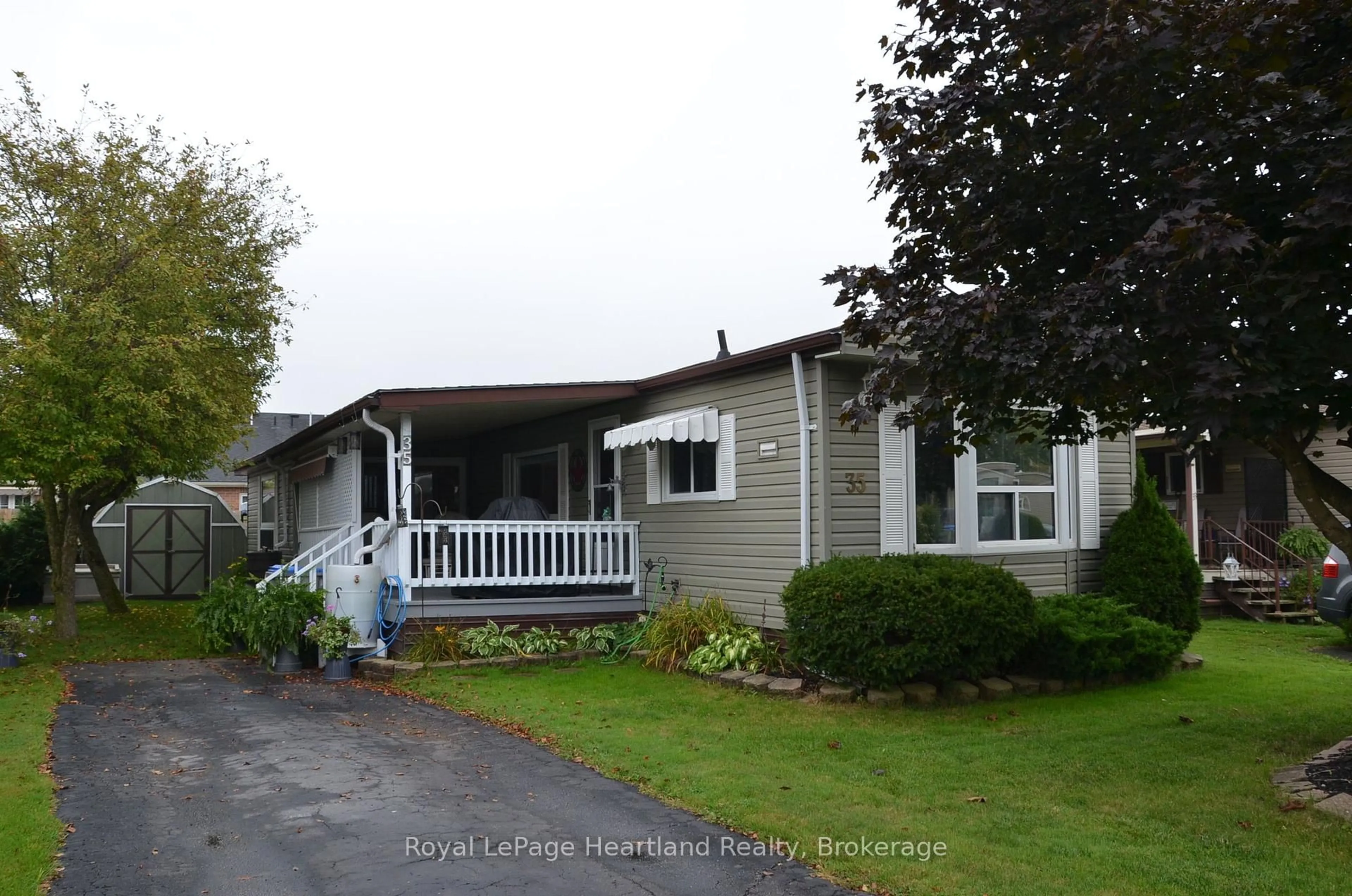 Home with vinyl exterior material, street for 35 Kalisch Ave, South Huron Ontario N0M 1S3