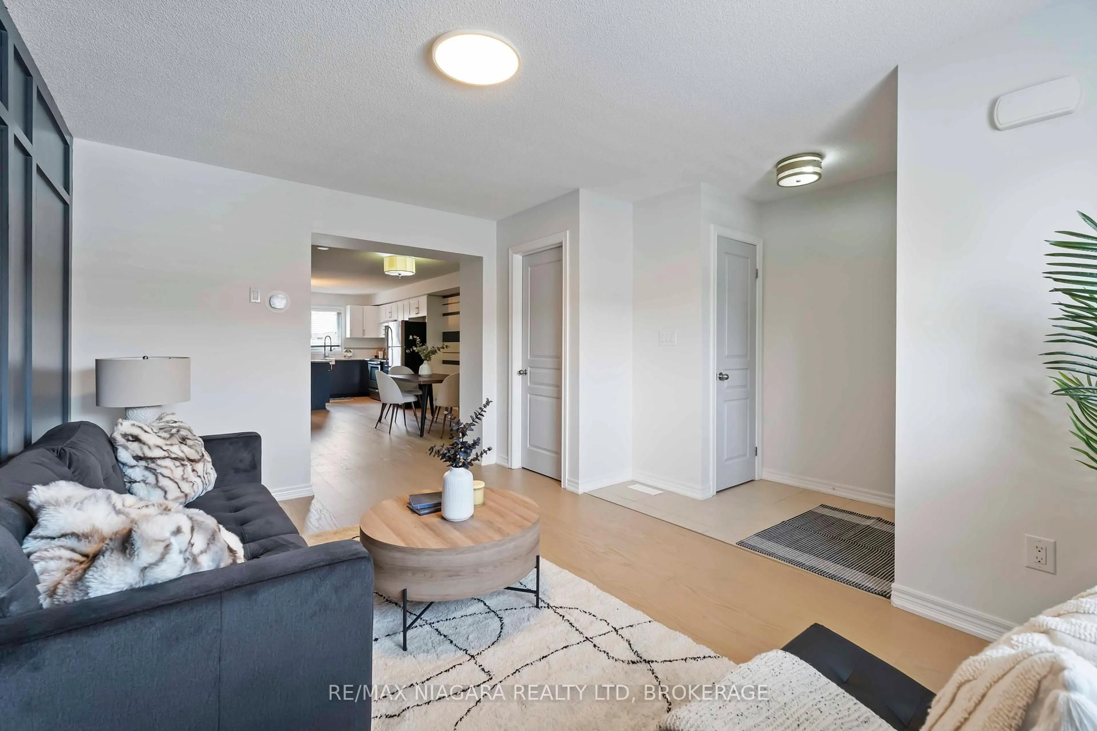 Unknown for 6117 Kelsey Cres #10, Niagara Falls Ontario L2H 0L6