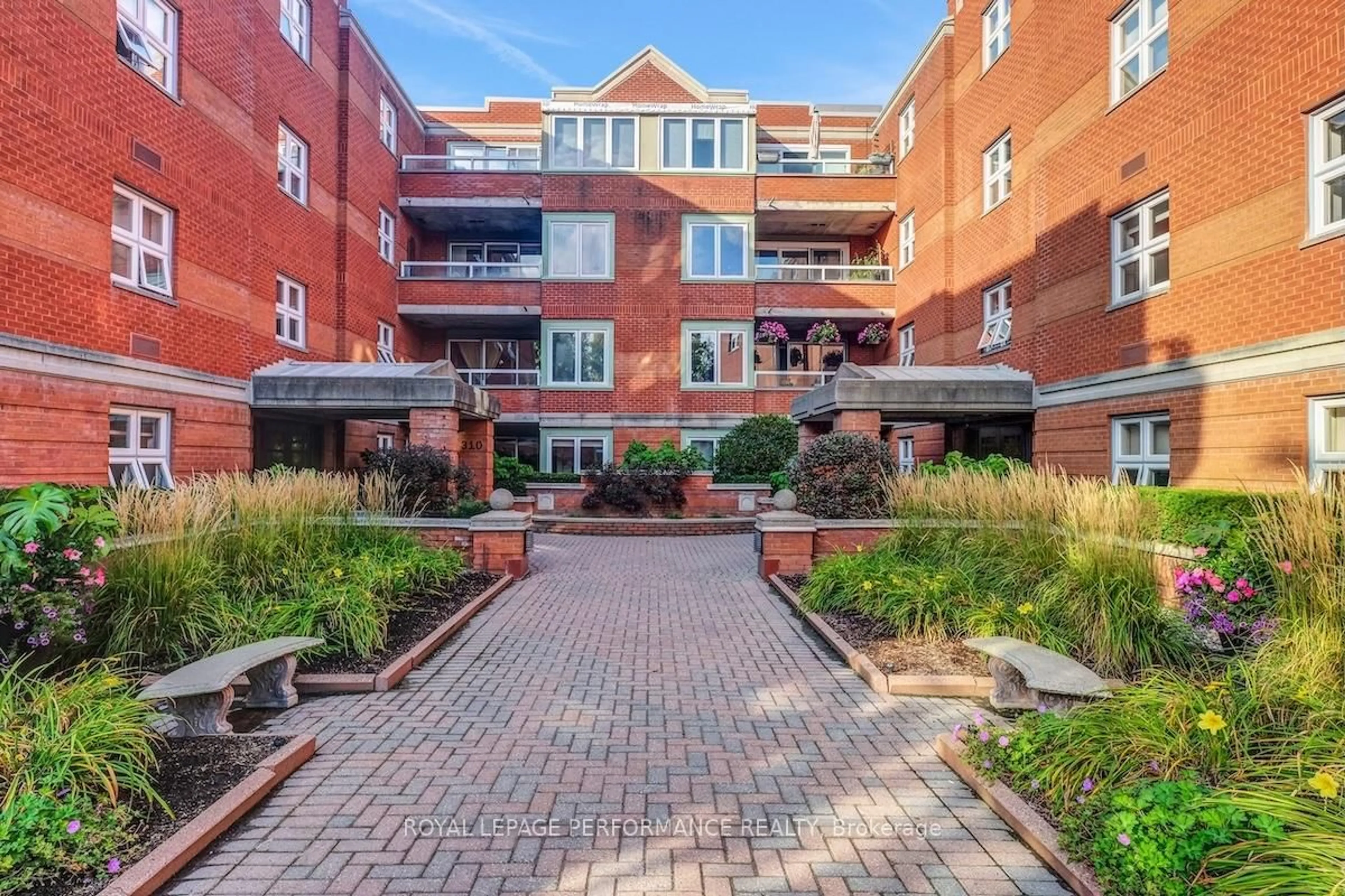 Patio, street for 310 Crichton St #304, Ottawa Ontario K1M 1W5
