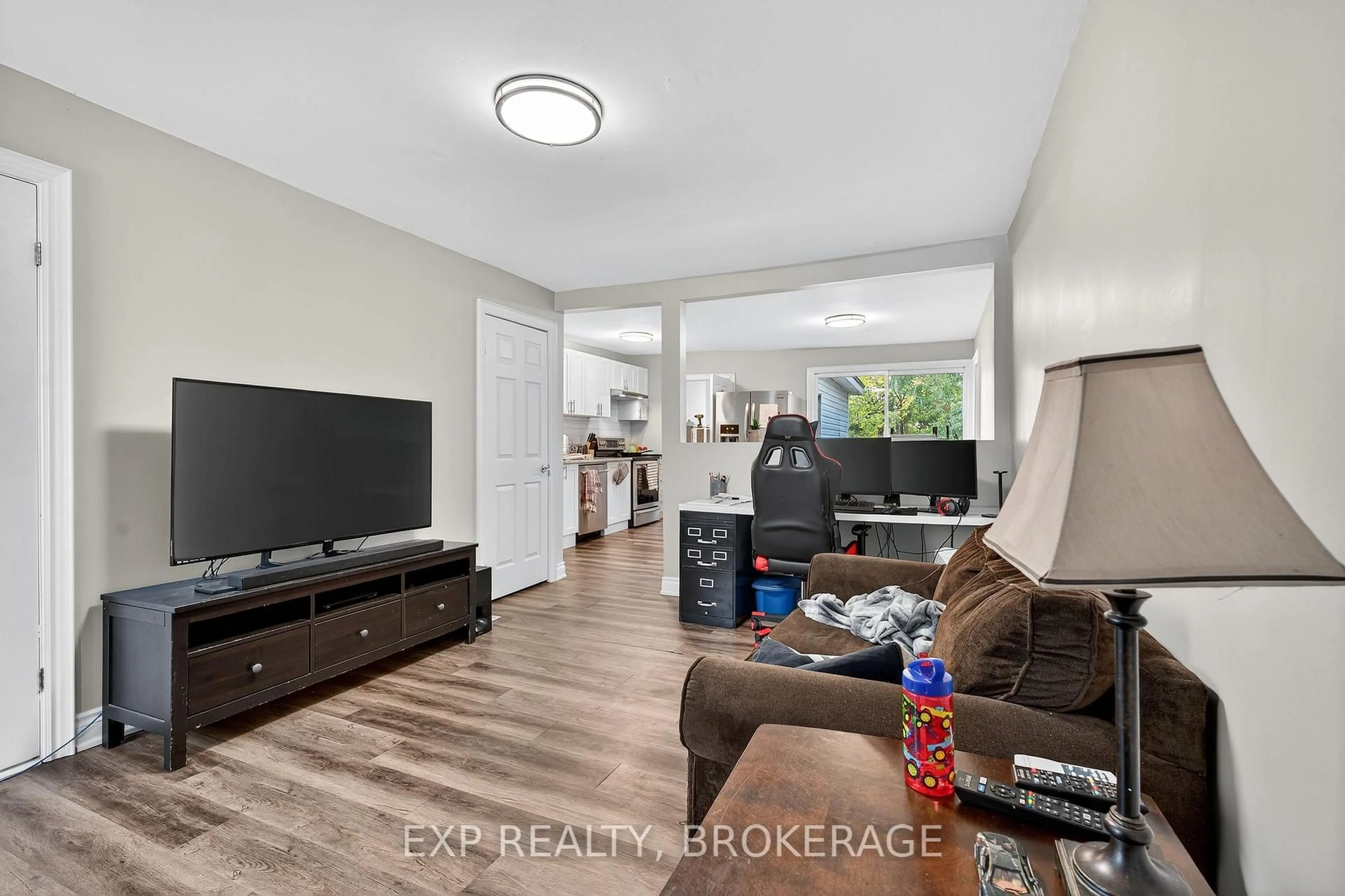 Living room with furniture, unknown for 225-227 VICTORIA Ave, Gananoque Ontario K7G 2S3