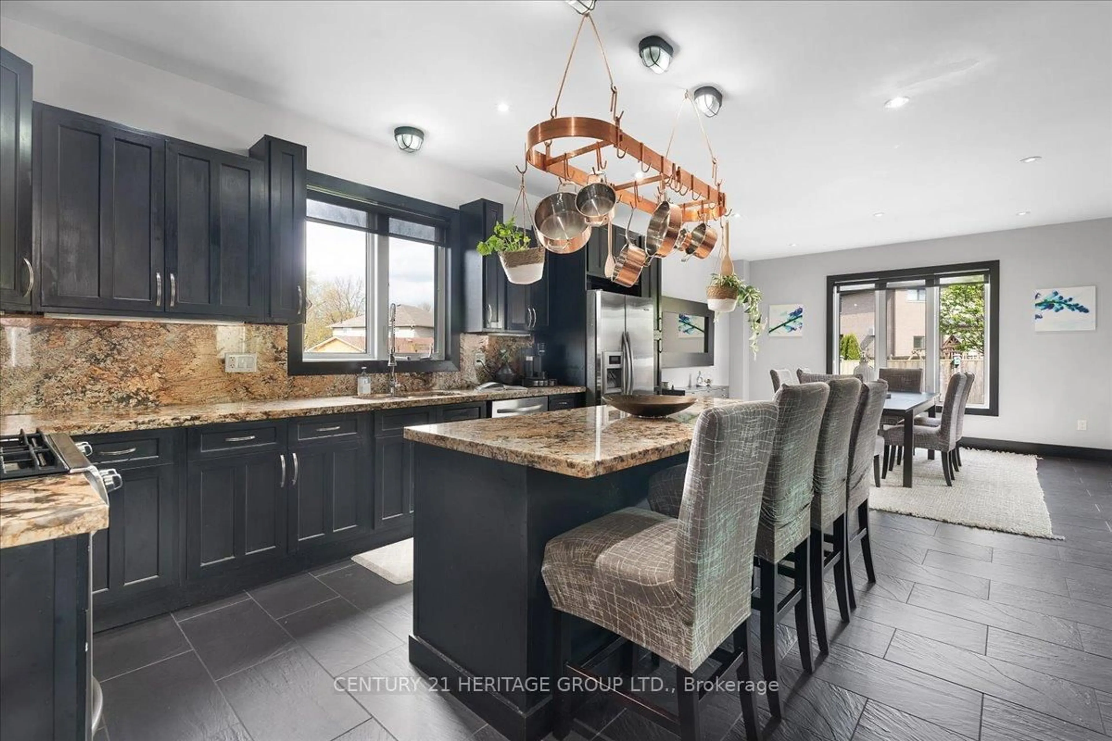 Open concept kitchen, ceramic/tile floor for 340 Old Mud St, Hamilton Ontario L8J 3Z9