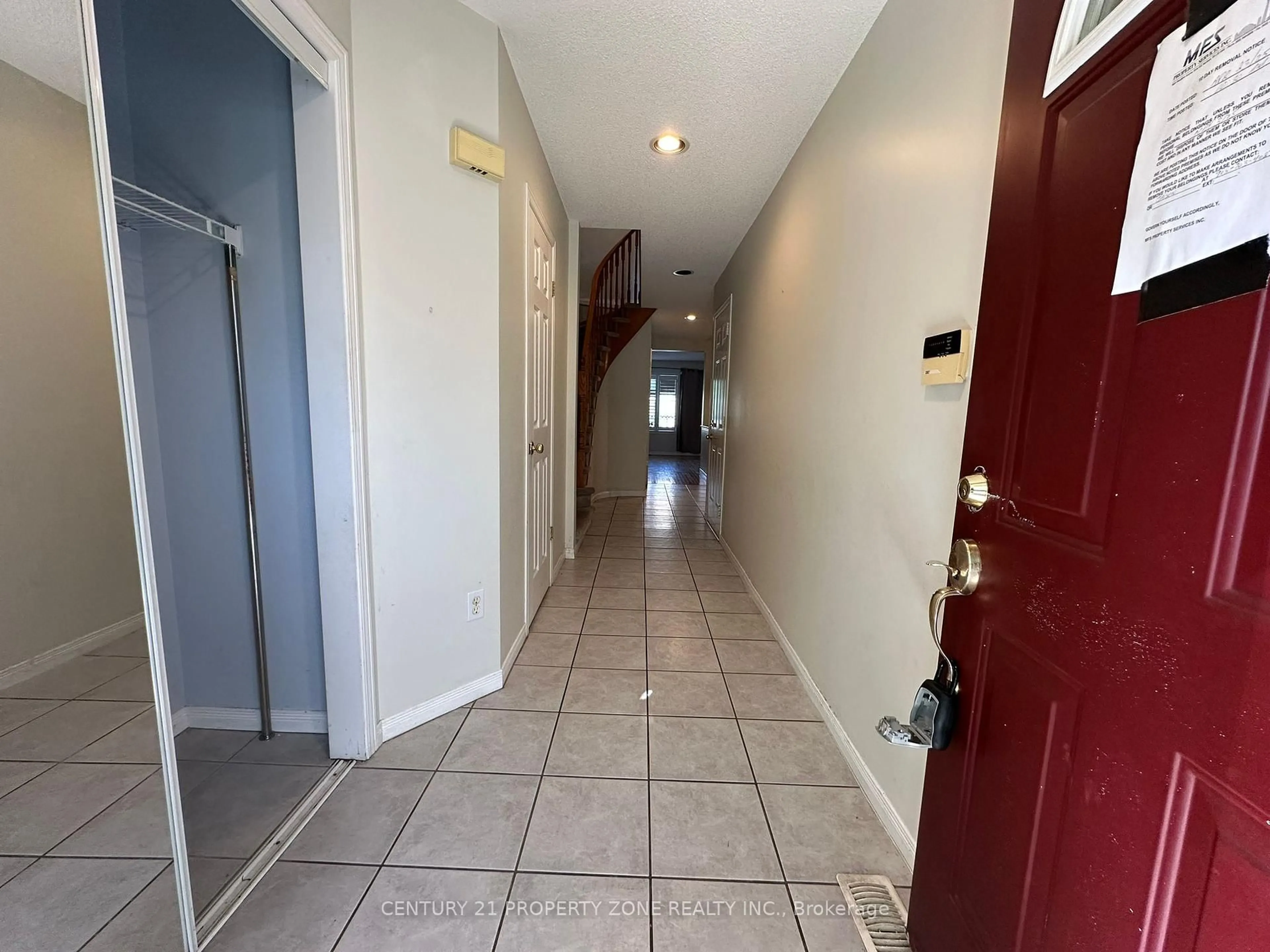 Indoor entryway for 1889 Upper Wentworth St #35, Hamilton Ontario L9B 2T8