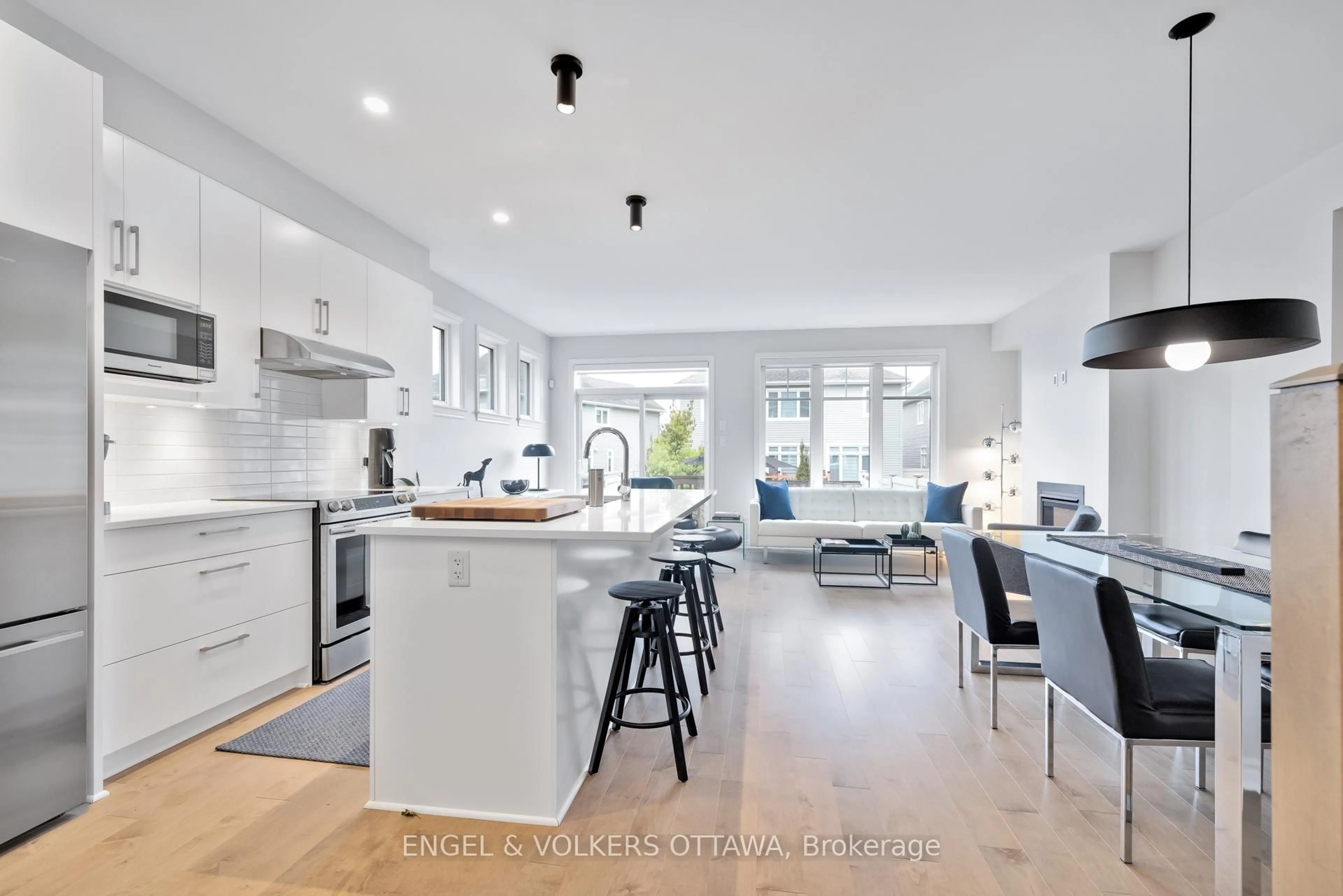 Open concept kitchen, unknown for 610 Egret Way, Ottawa Ontario K2J 6K9