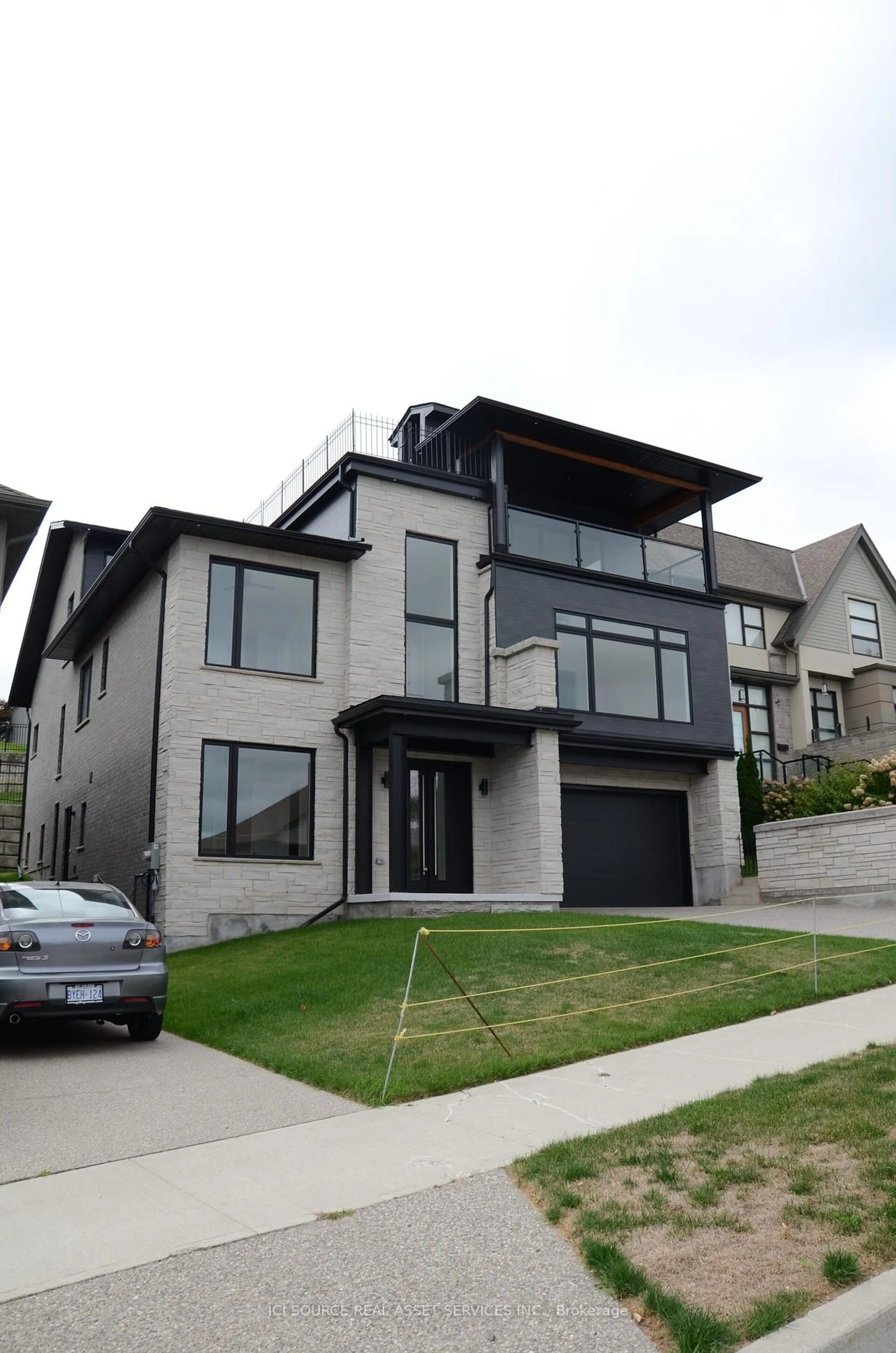 Home with brick exterior material, street for 13 Kenmir Ave, Niagara-on-the-Lake Ontario L0S 1J0