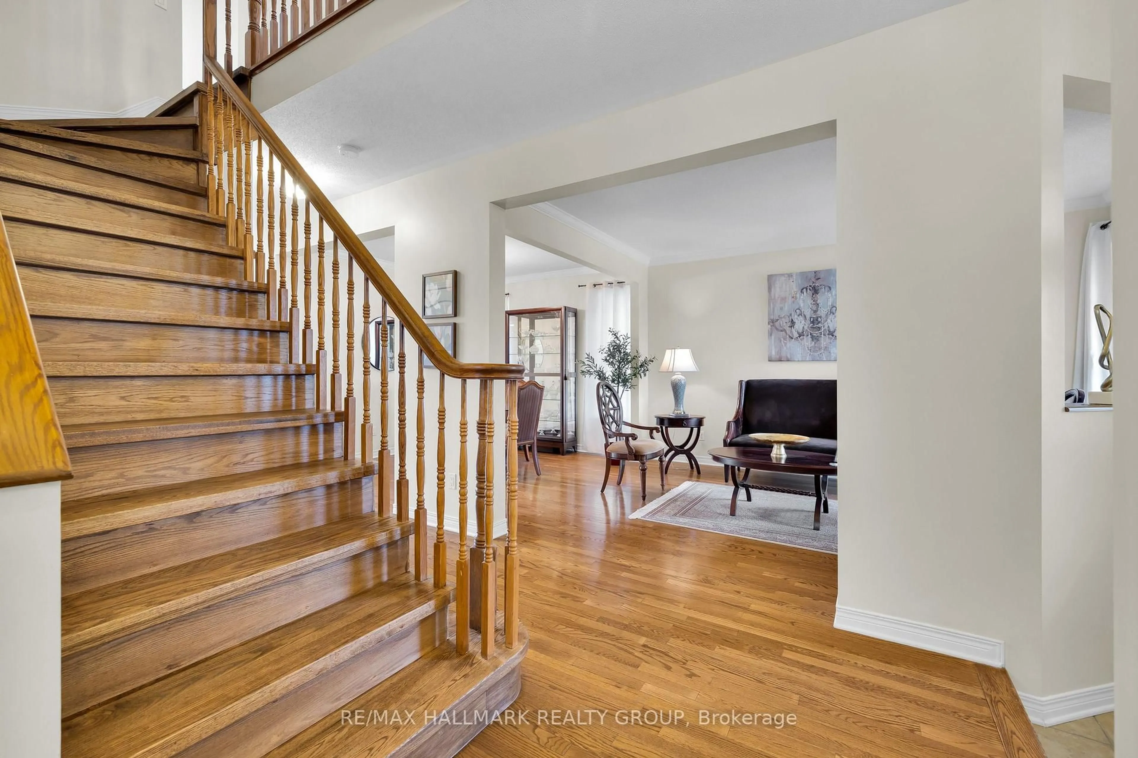 Unknown for 1924 LOBELIA Way, Ottawa Ontario K4A 4R1