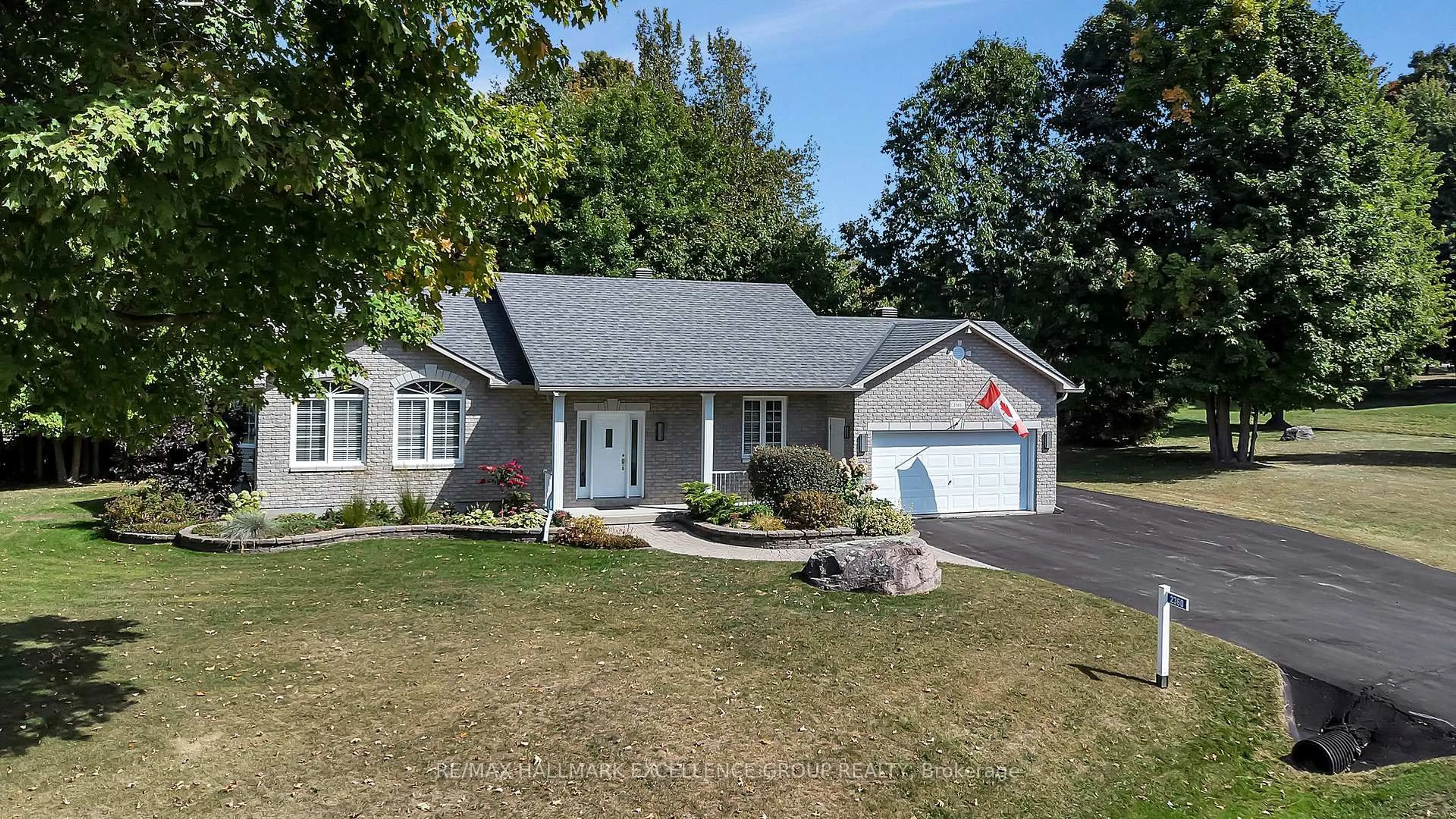 Home with vinyl exterior material, street for 2360 Lorraine St, Clarence-Rockland Ontario K4K 1K7