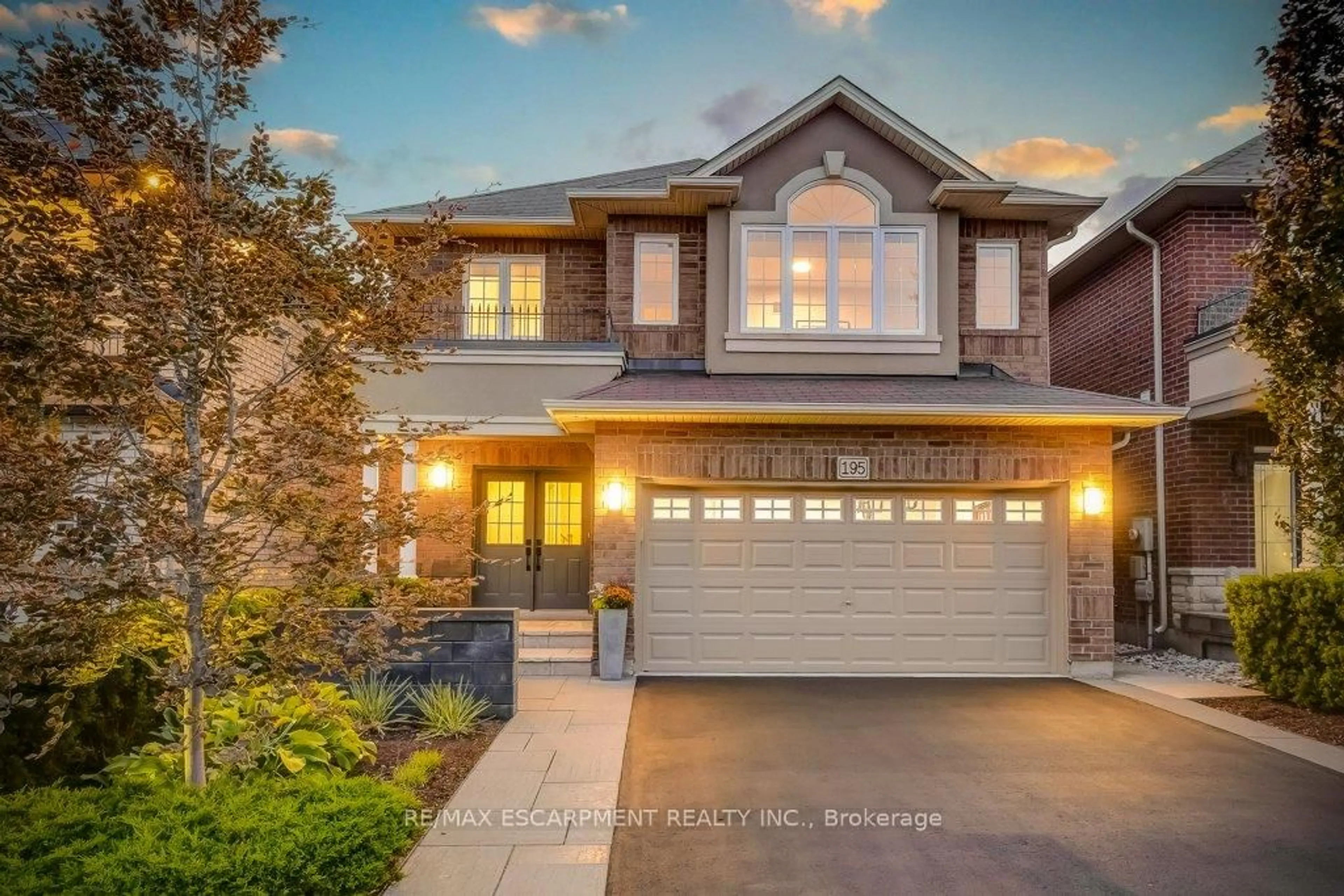 Home with brick exterior material, street for 195 Painter Terr, Hamilton Ontario L8B 0V6