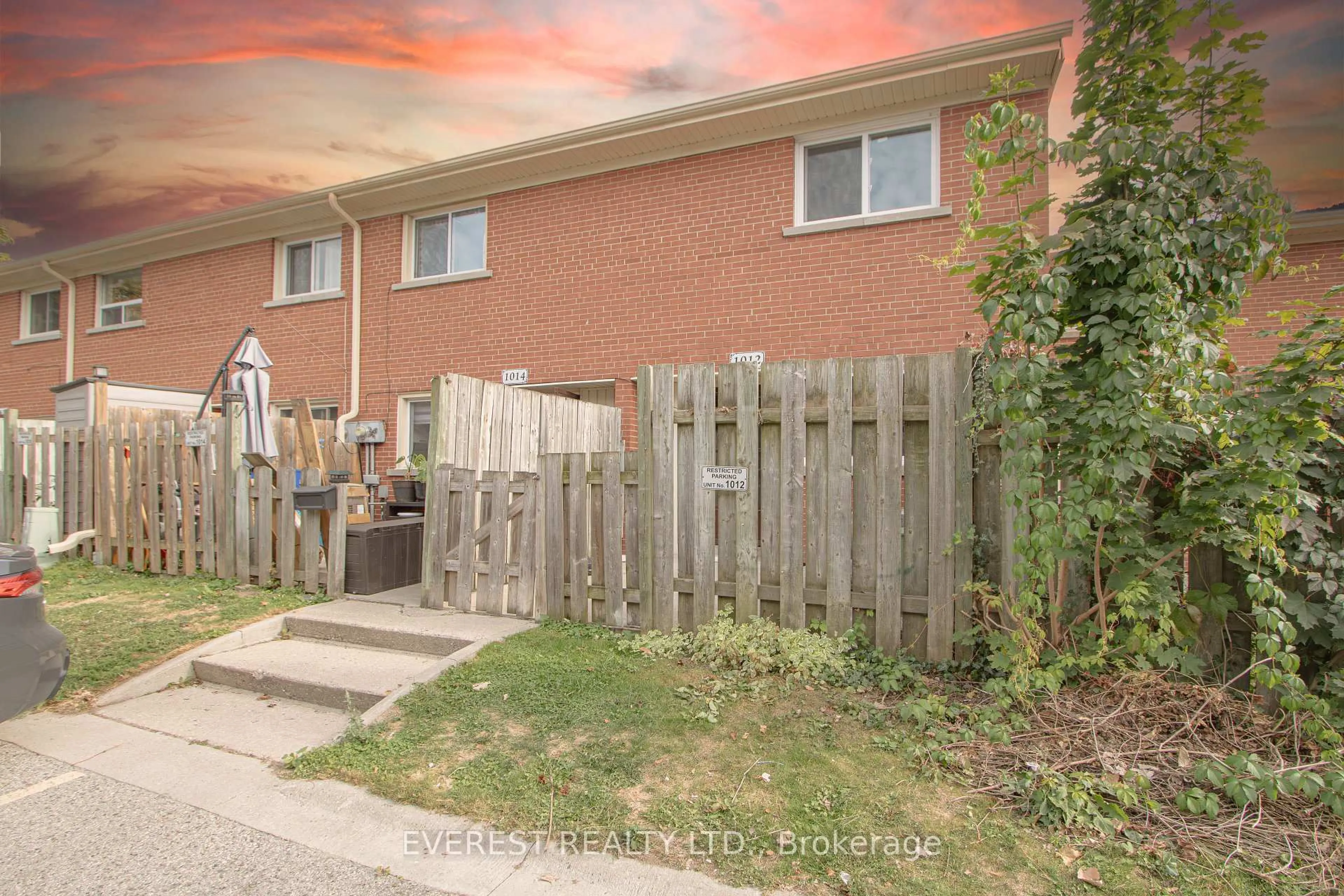 Unknown for 1012 Kipps Lane #12, London East Ontario N5Y 4S5