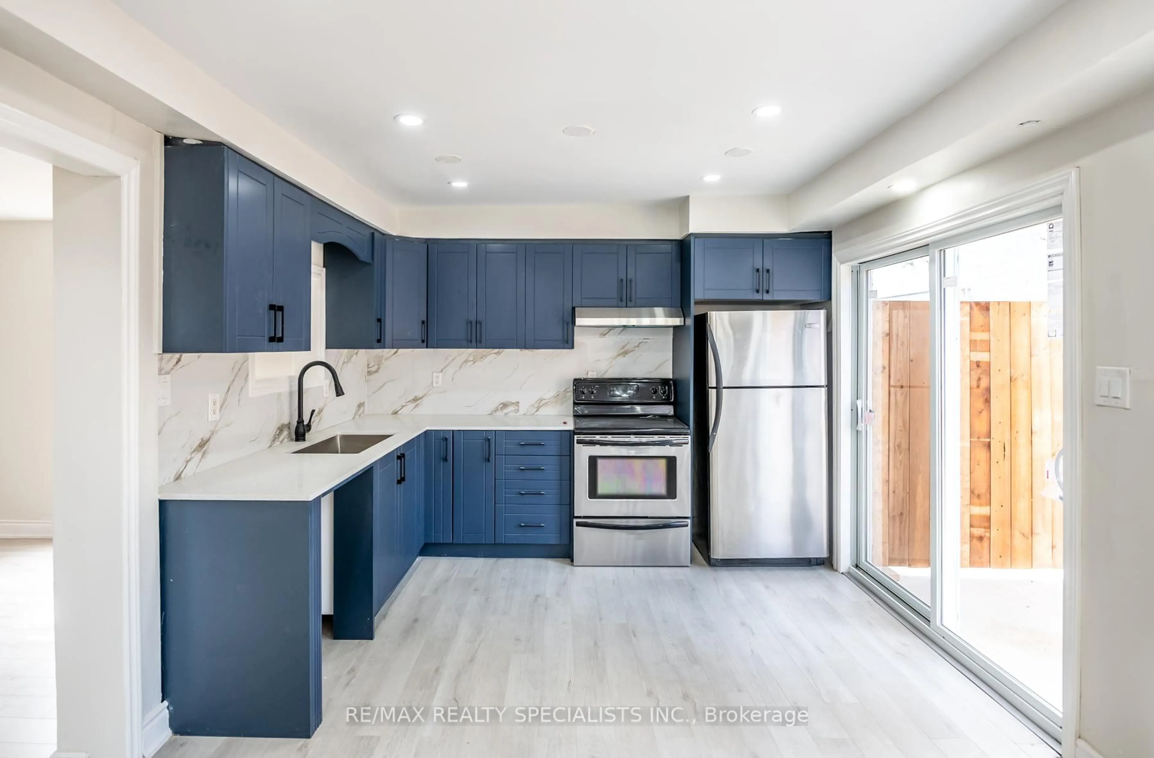 Open concept kitchen, unknown for 143 GLENDALE Ave, Hamilton Ontario L8L 7J9