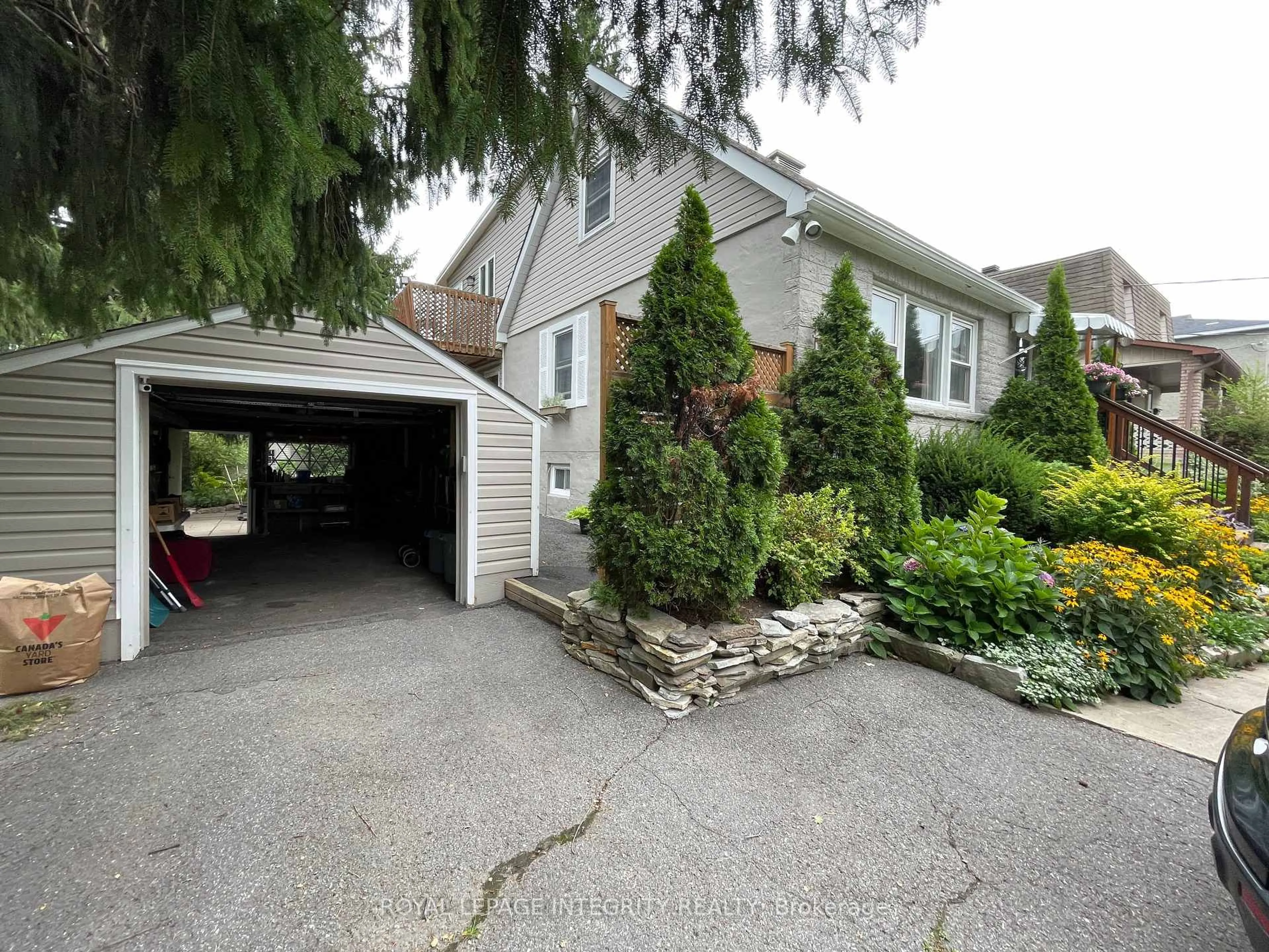 Unknown for 465 Guy St, Ottawa Ontario K1K 1C1