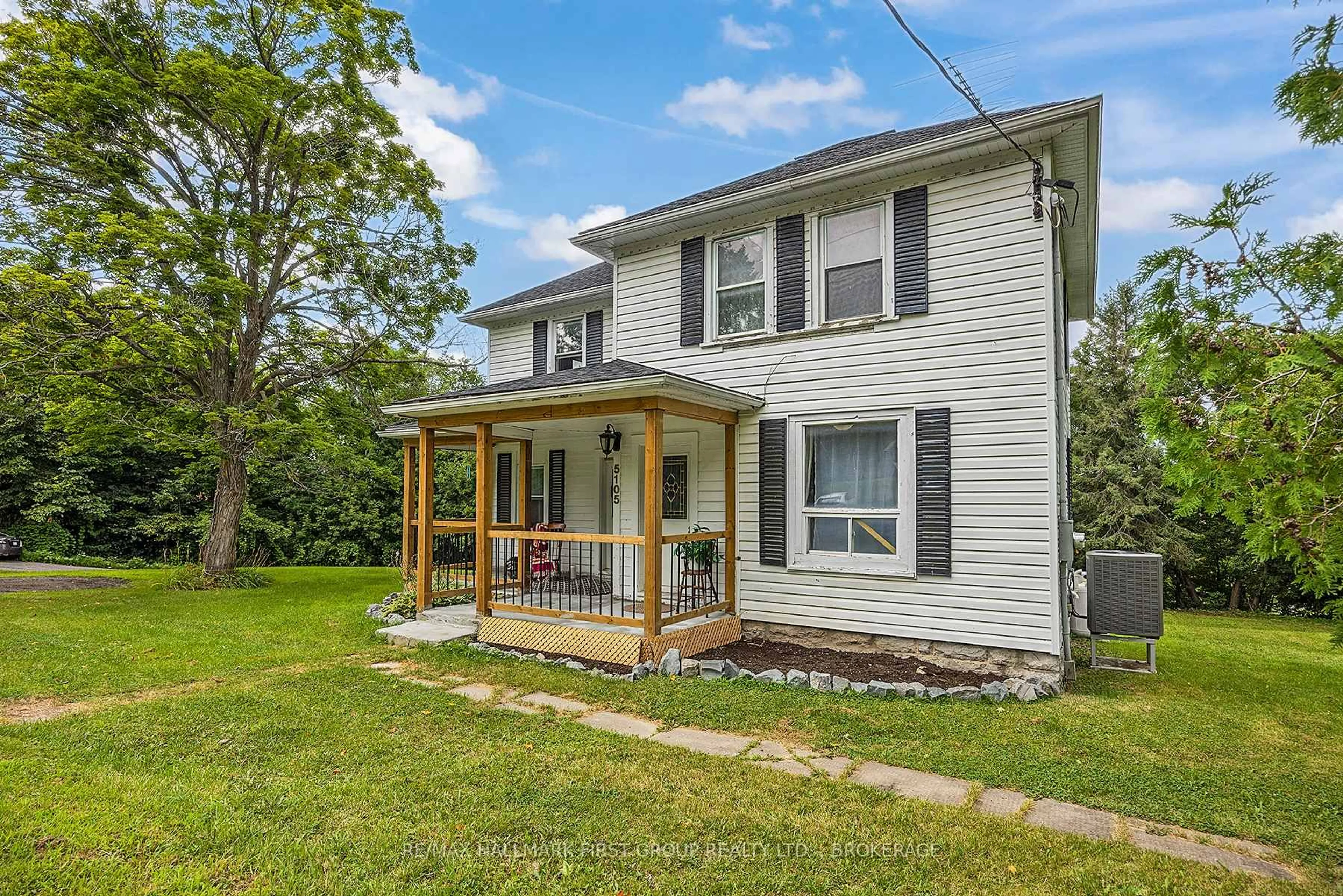 Home with vinyl exterior material, building for 5105 Battersea Rd, Battersea Ontario K0H 1H0