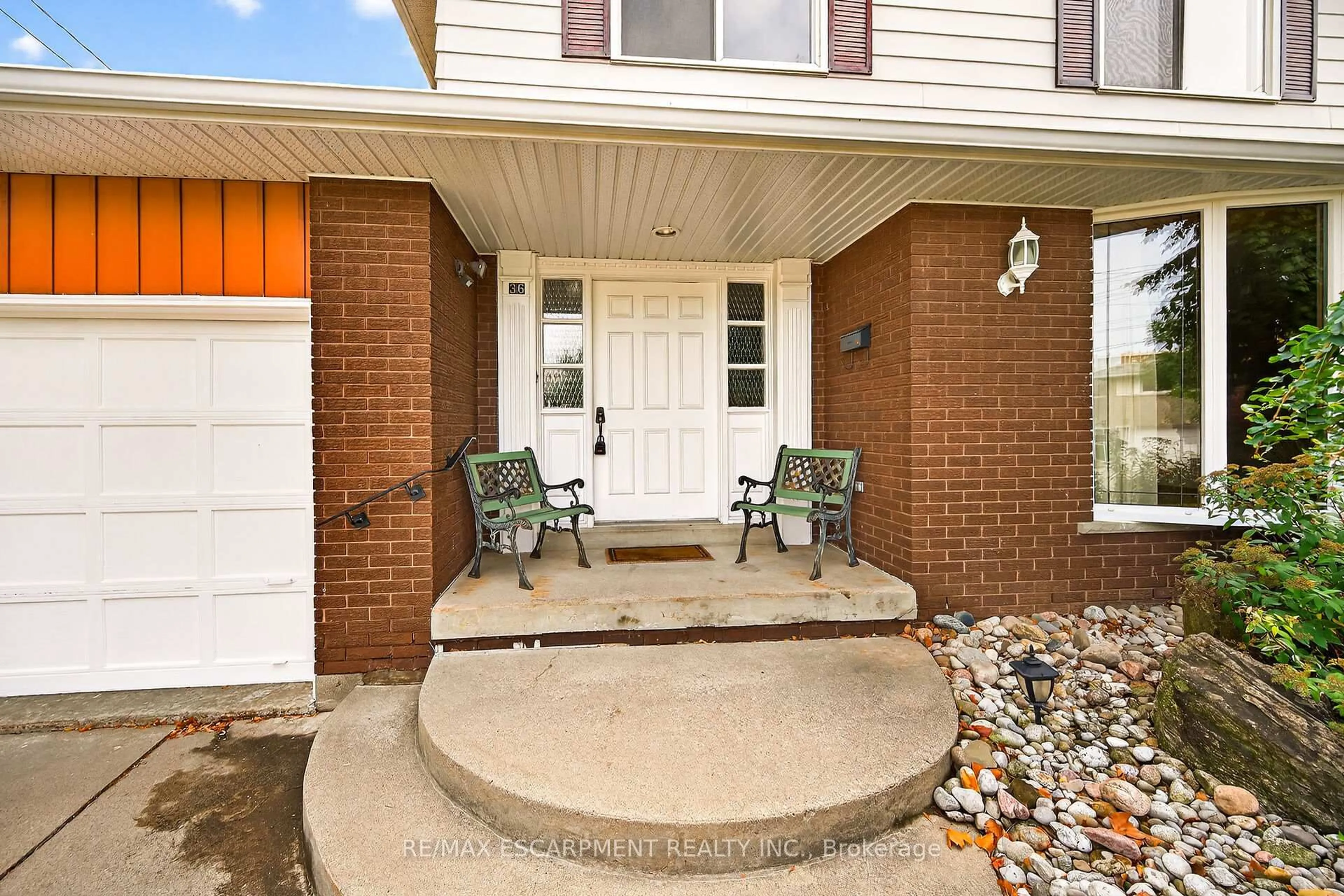 Unknown for 36 Blanche Crt, Hamilton Ontario L8K 3P3