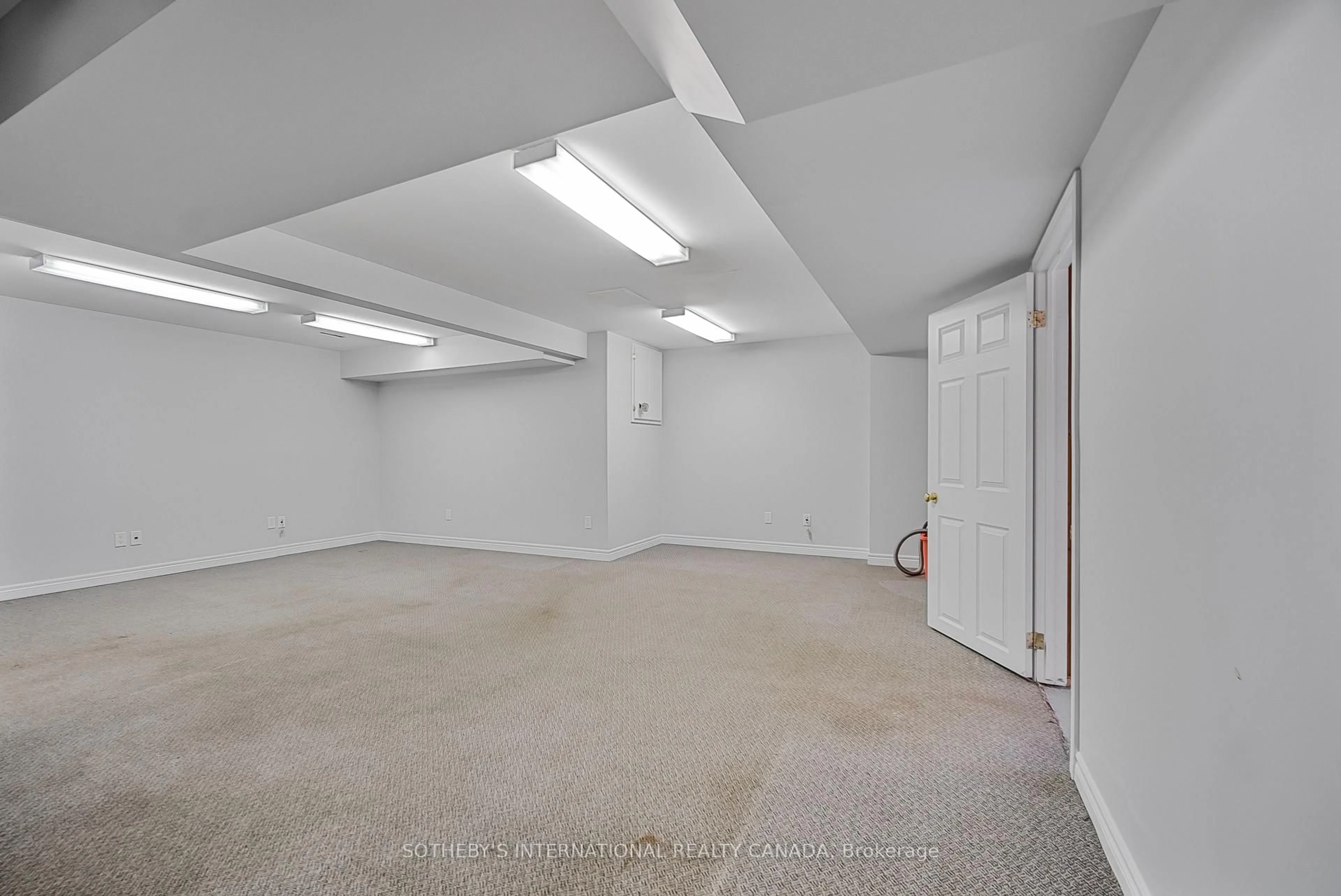 A pic of a room for 17606 THORNDALE Rd, Thames Centre Ontario N0M 2P0