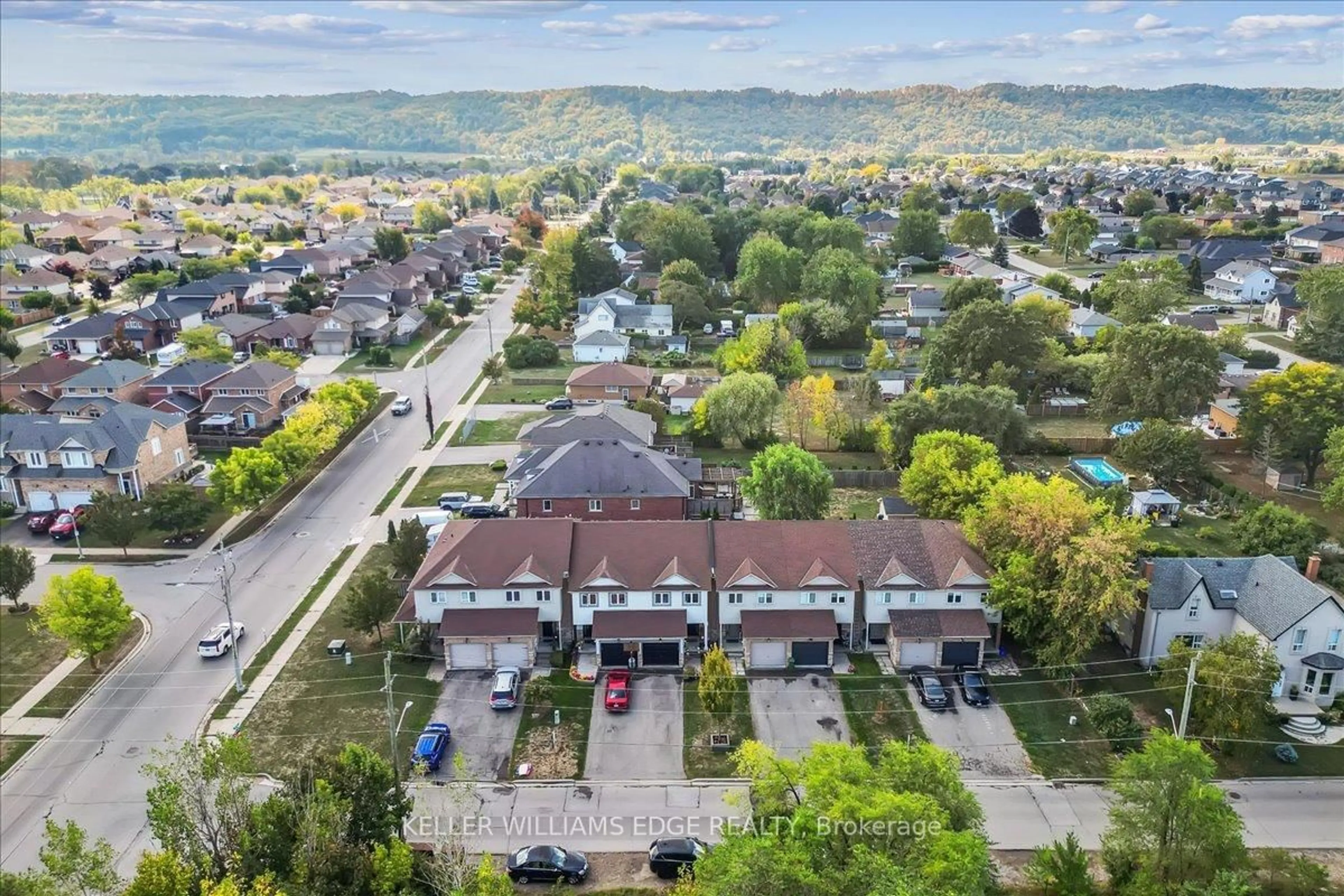 A pic from outside/outdoor area/front of a property/back of a property/a pic from drone, mountain view for 35 Pettit St, Hamilton Ontario L8E 5V7
