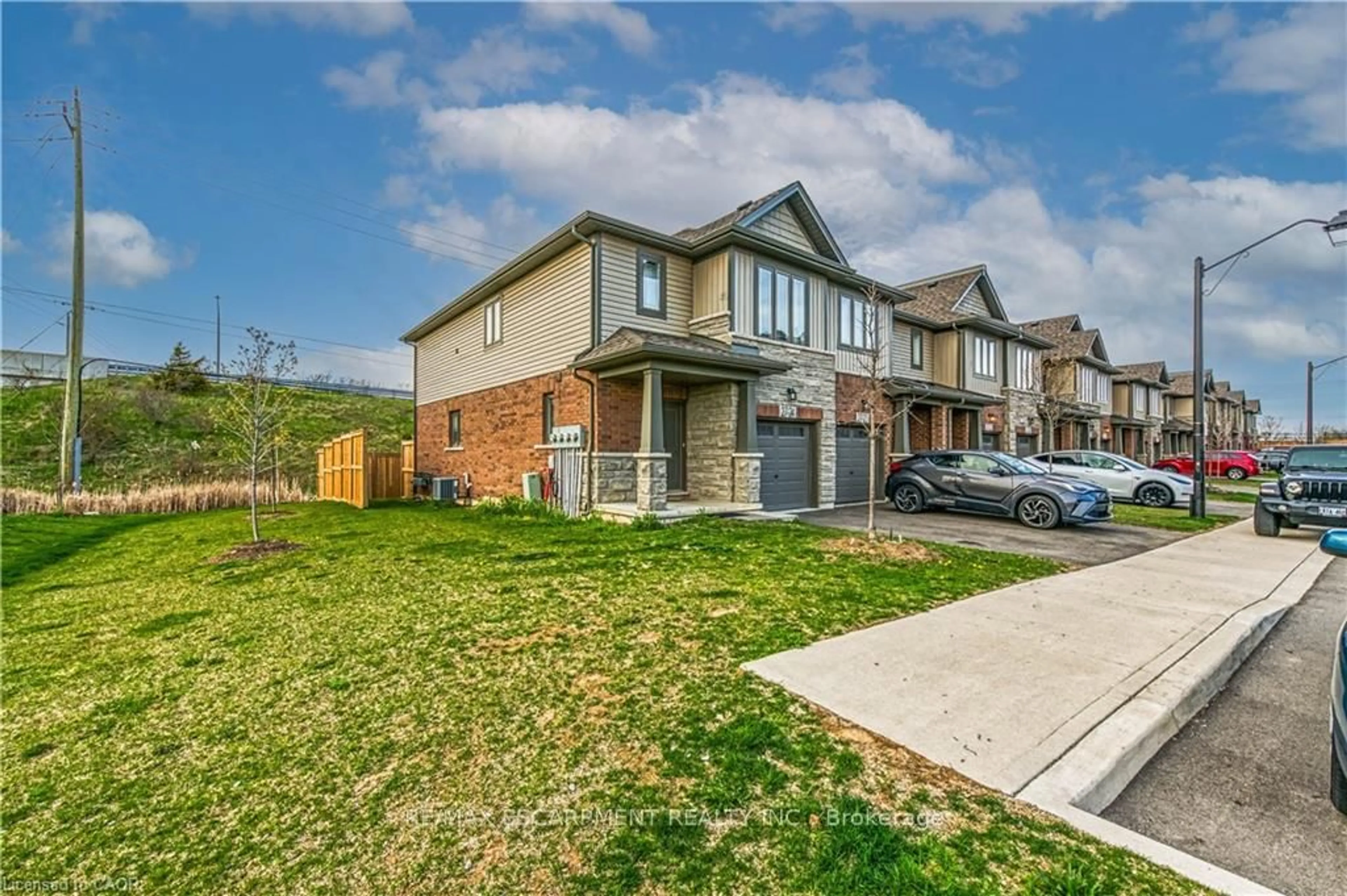 Home with brick exterior material, street for 27 Rachel Dr #24, Hamilton Ontario L8E 0K6