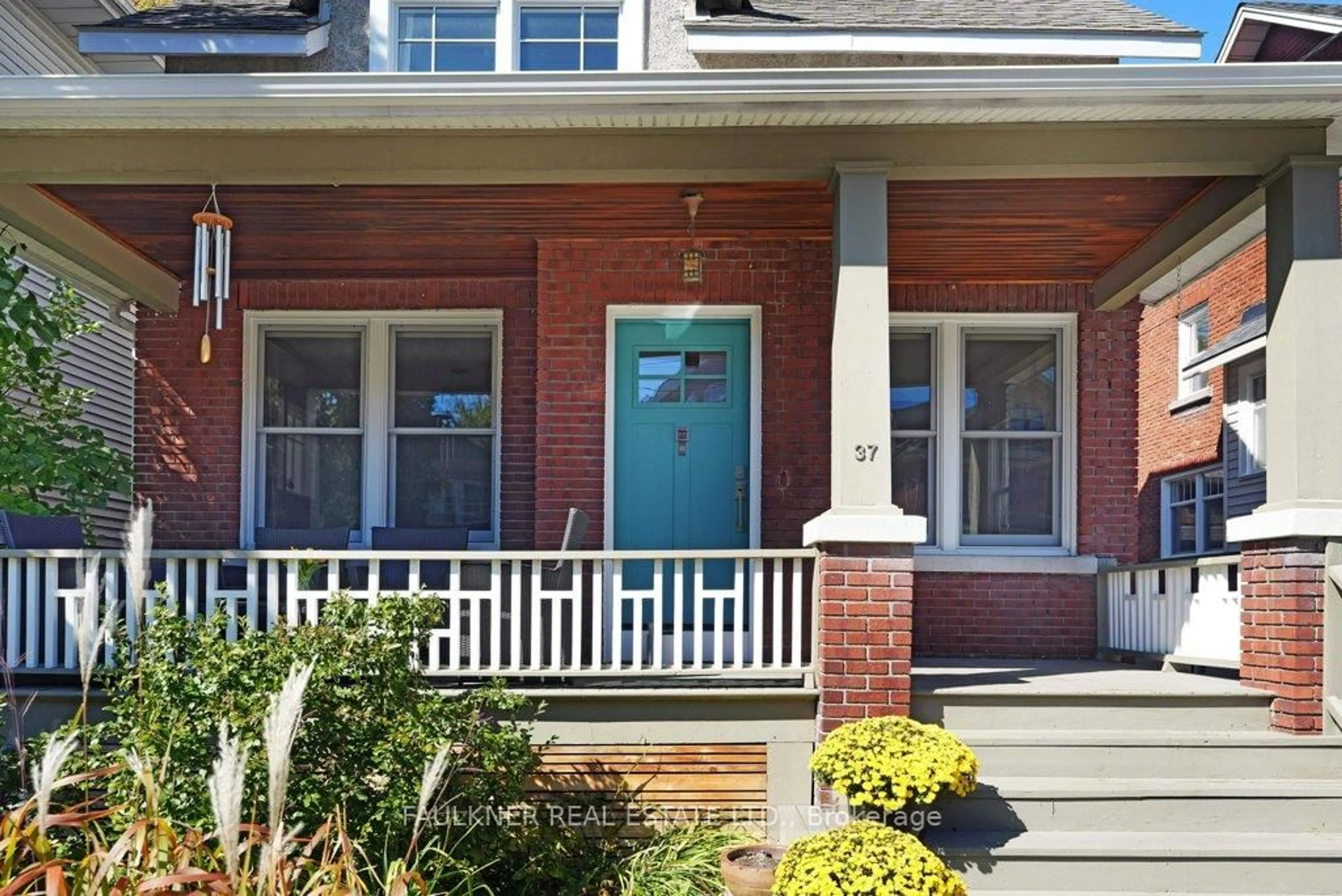 Home with brick exterior material, street for 37 Belmont Ave, Ottawa Ontario K1S 0T9